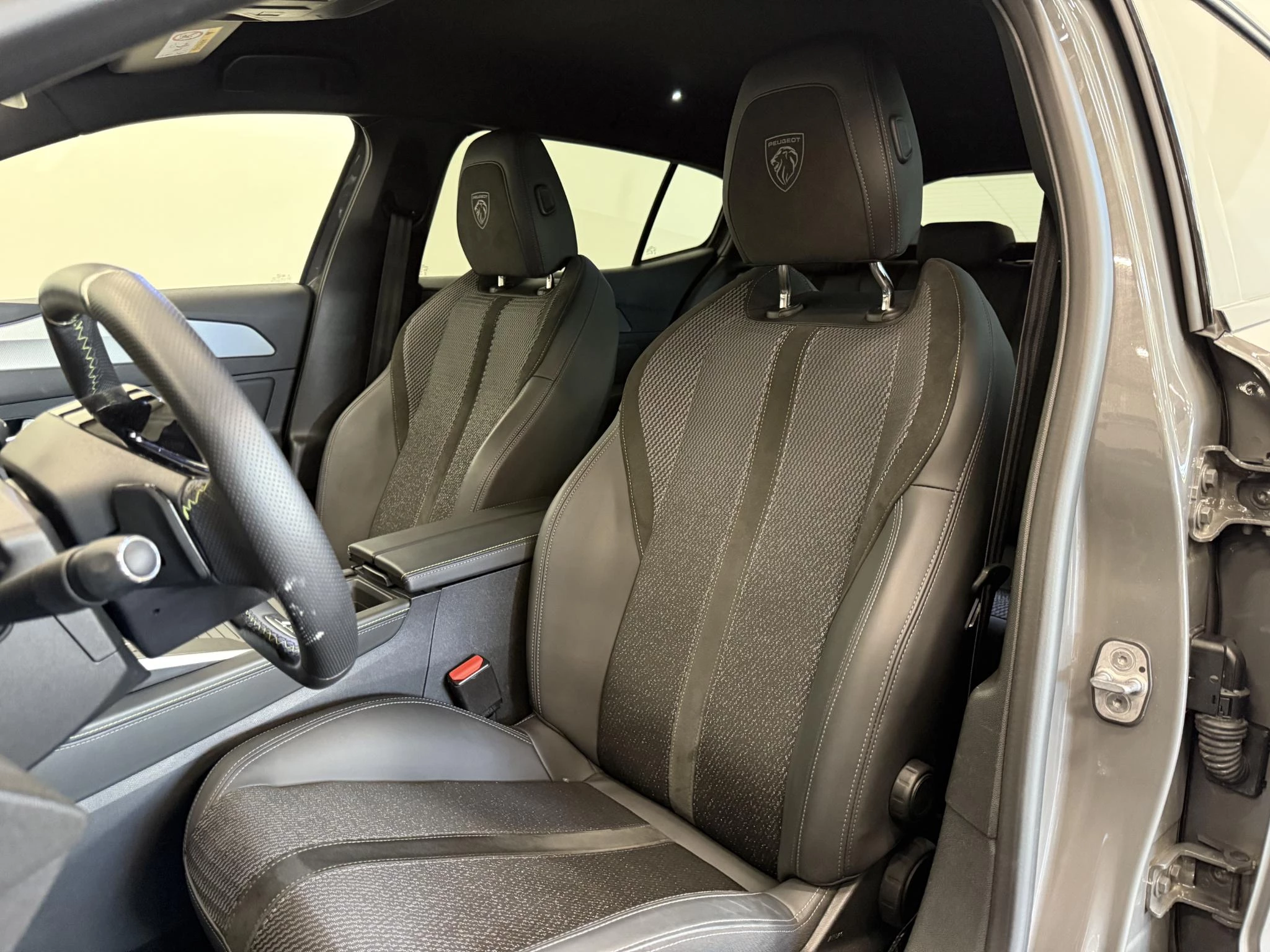 Hoofdafbeelding Peugeot 408