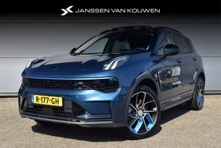 Lynk & Co 01 1.5 Panoramadak Stoelverwarming 360-Camera Cruise Control Adaptief met Stop&Go en Stuurhulp