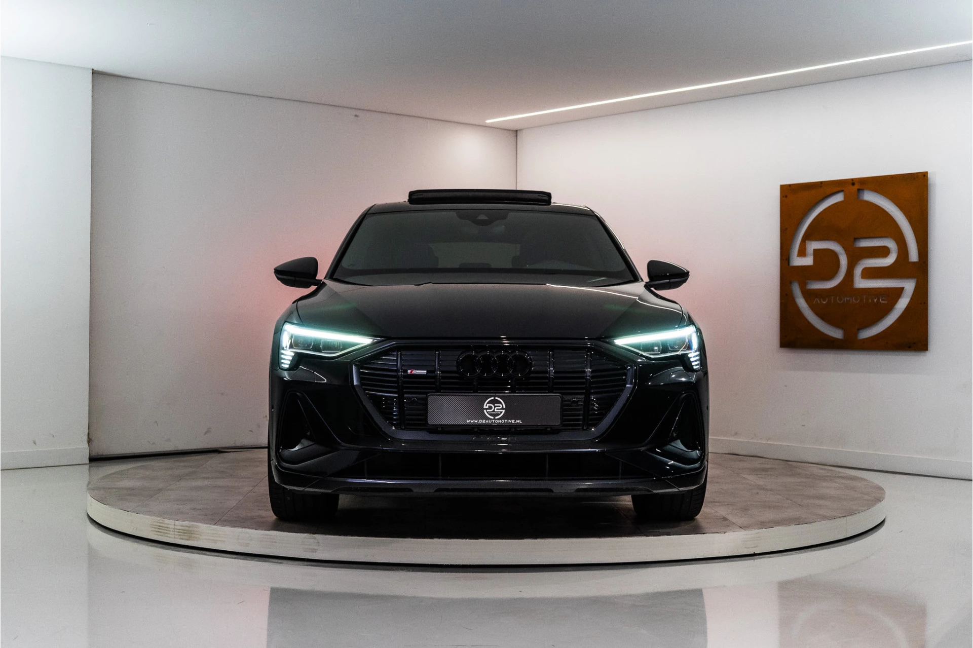 Hoofdafbeelding Audi e-tron