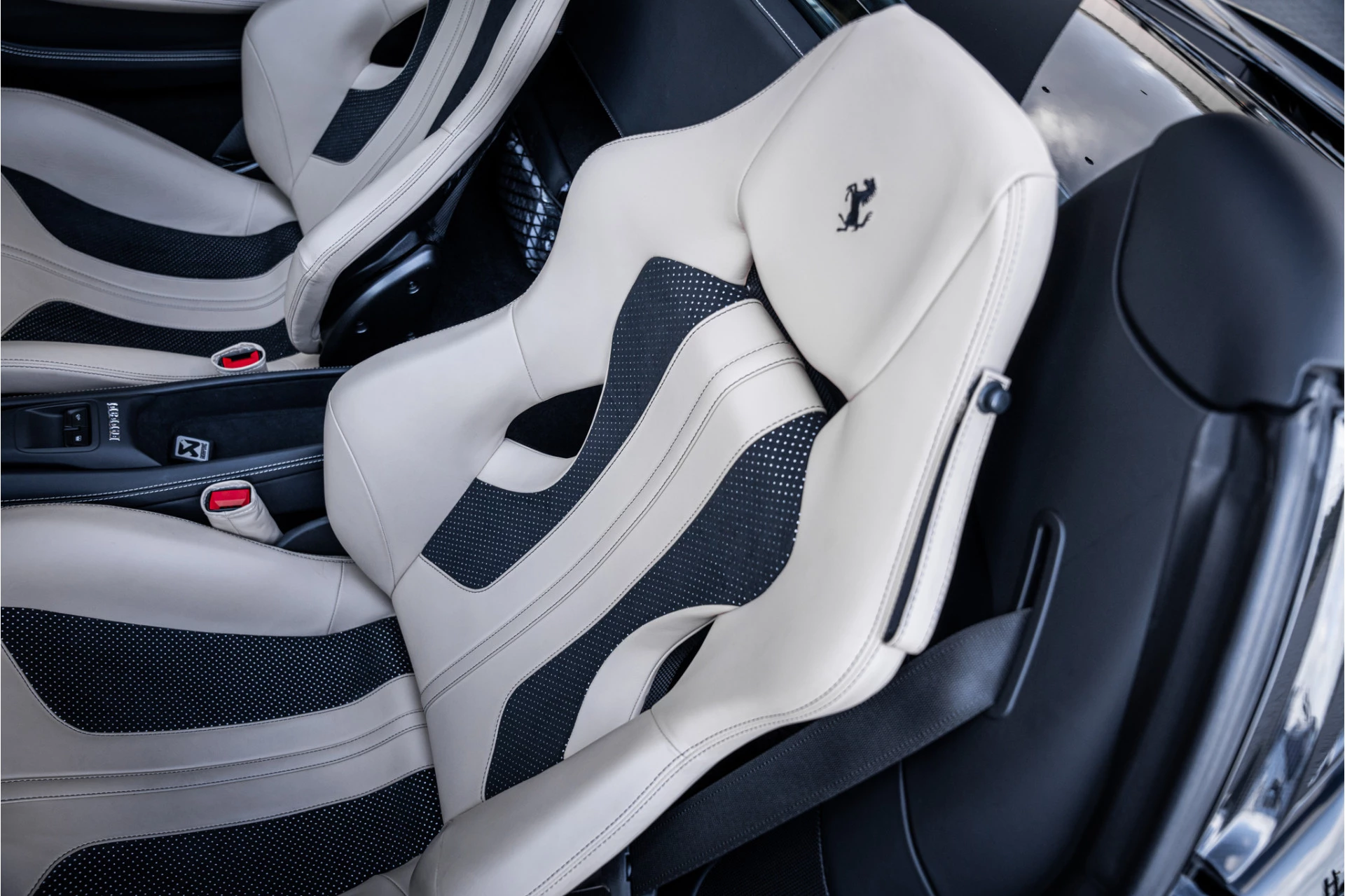 Hoofdafbeelding Ferrari F8 Spider