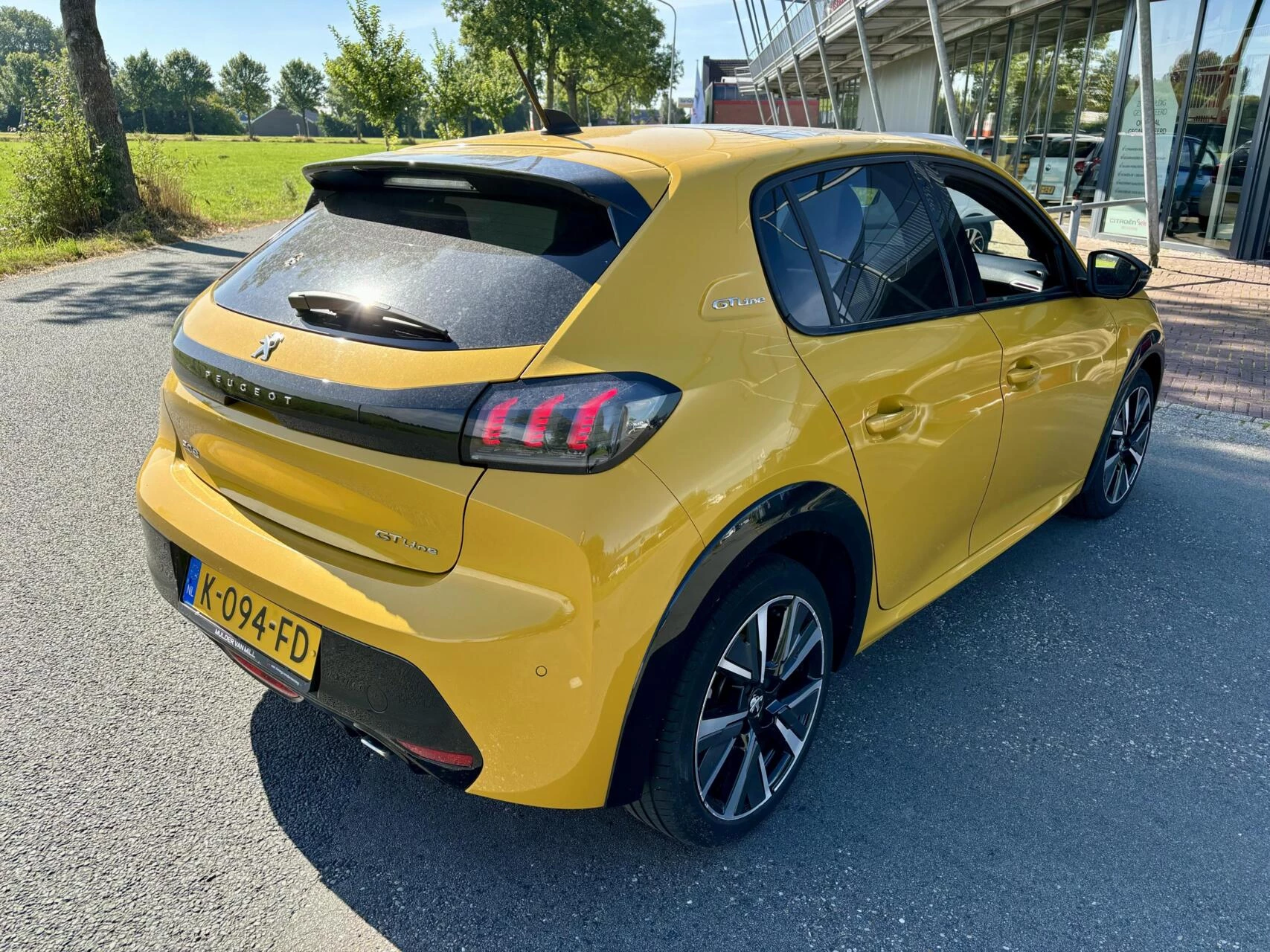 Hoofdafbeelding Peugeot 208