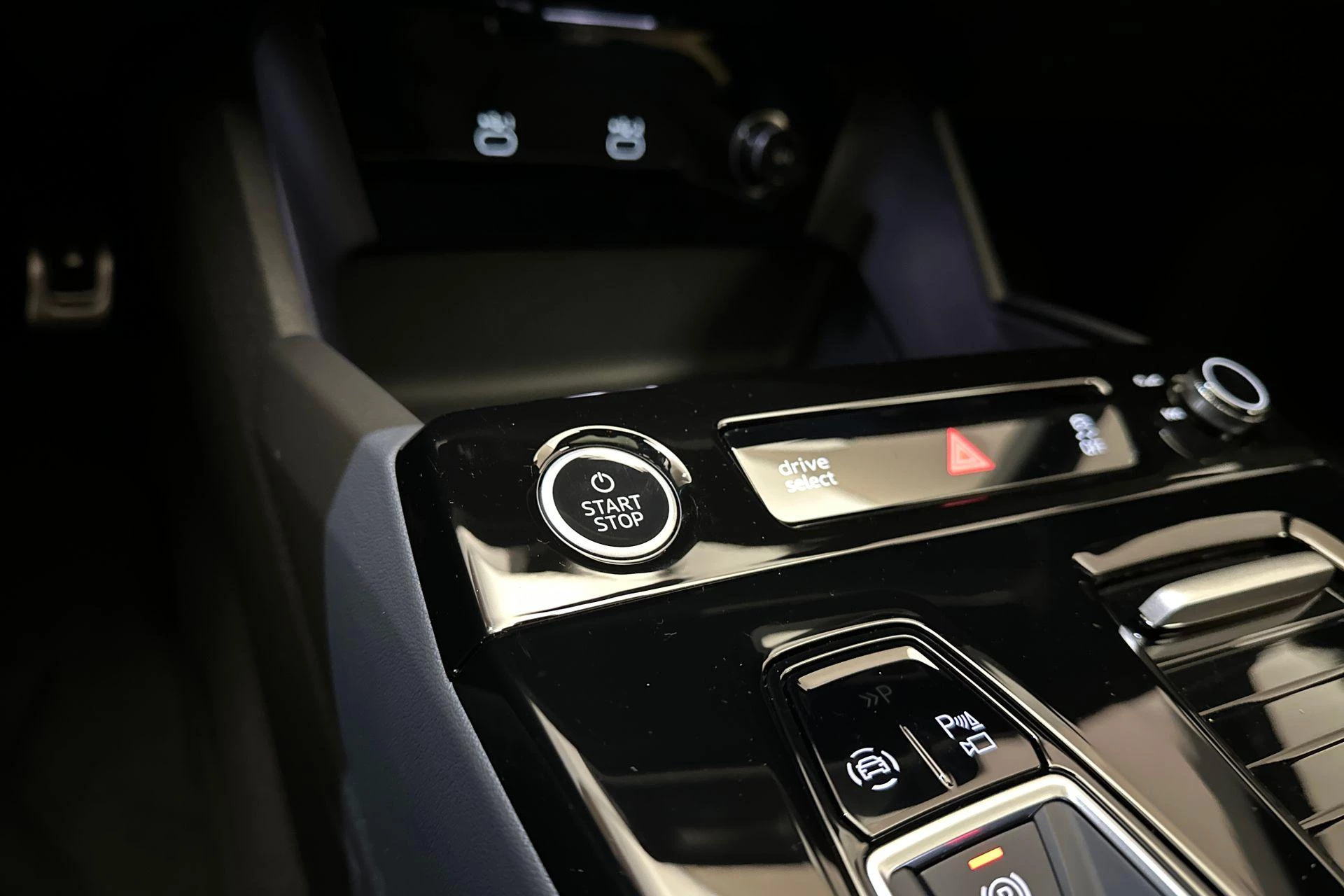 Hoofdafbeelding Audi A6 Avant e-tron