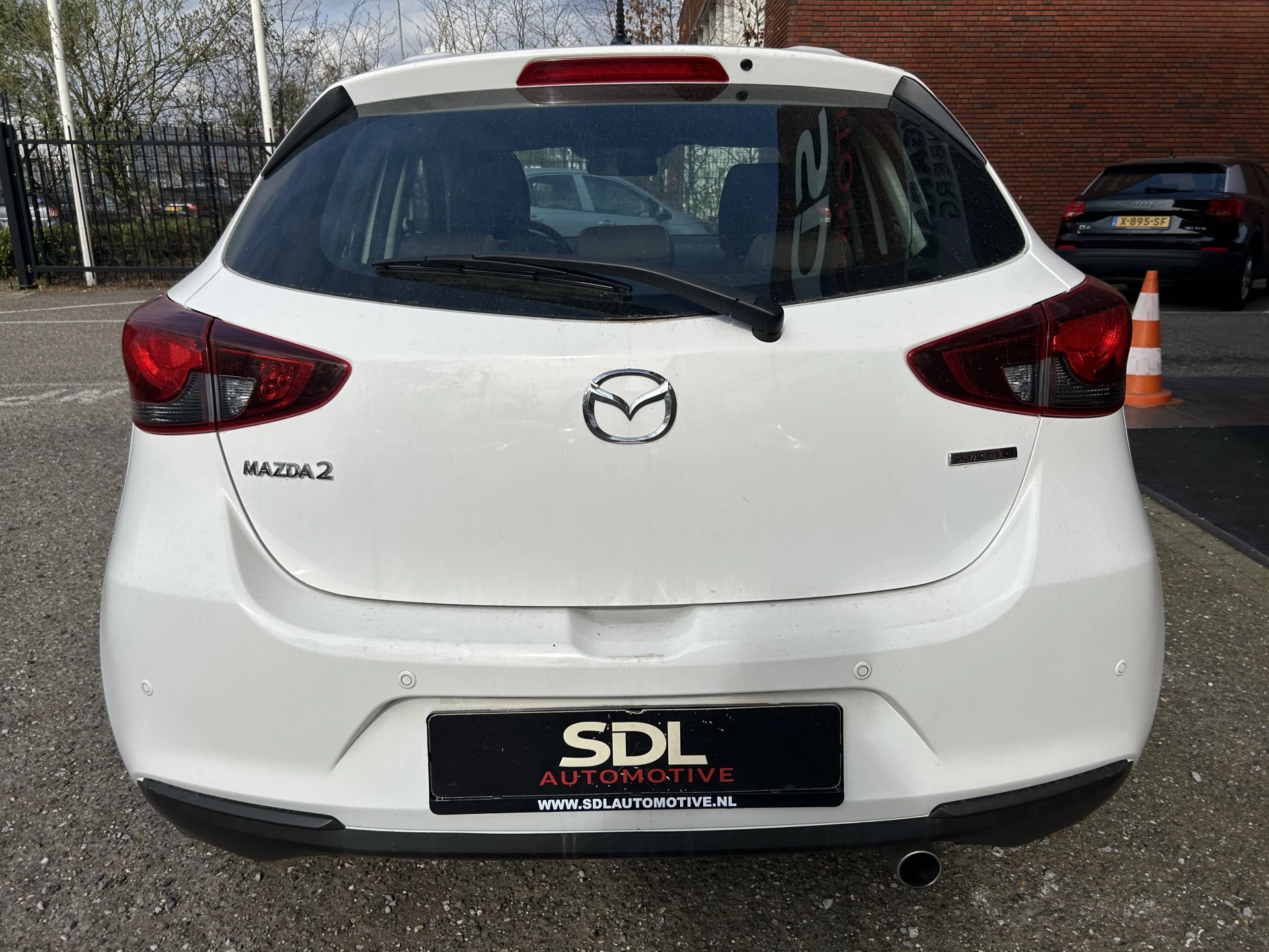 Hoofdafbeelding Mazda 2