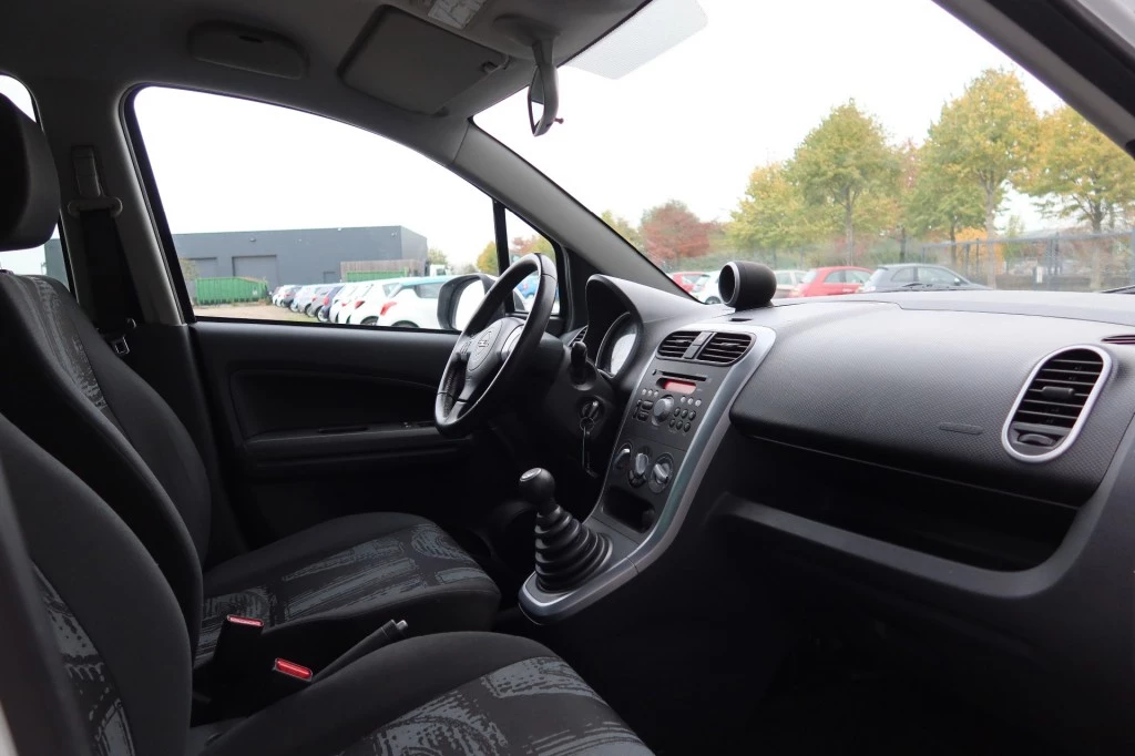 Hoofdafbeelding Opel Agila