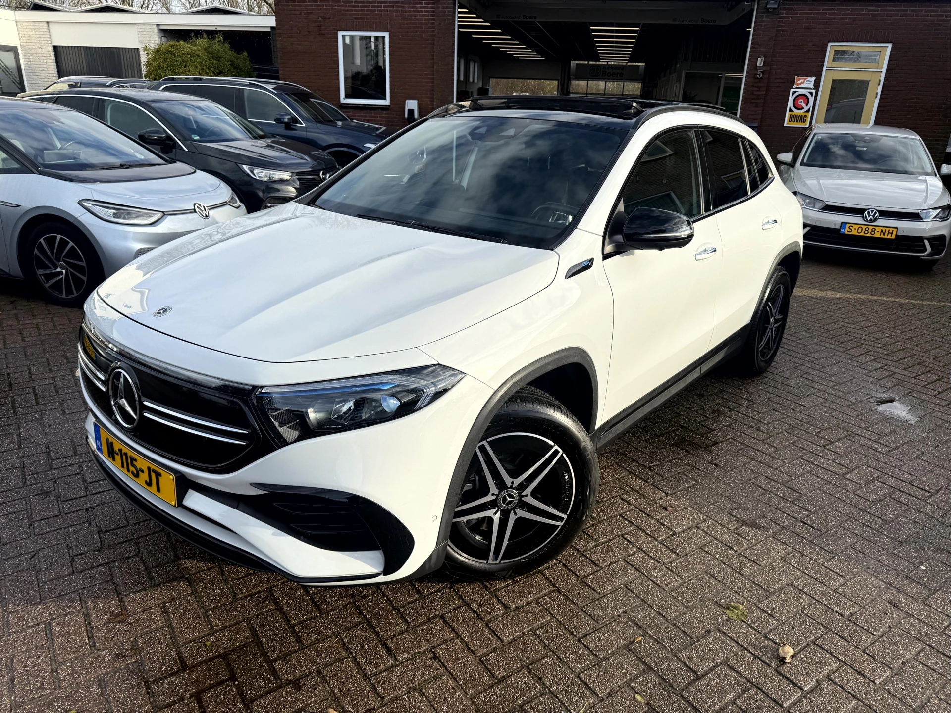 Hoofdafbeelding Mercedes-Benz EQA