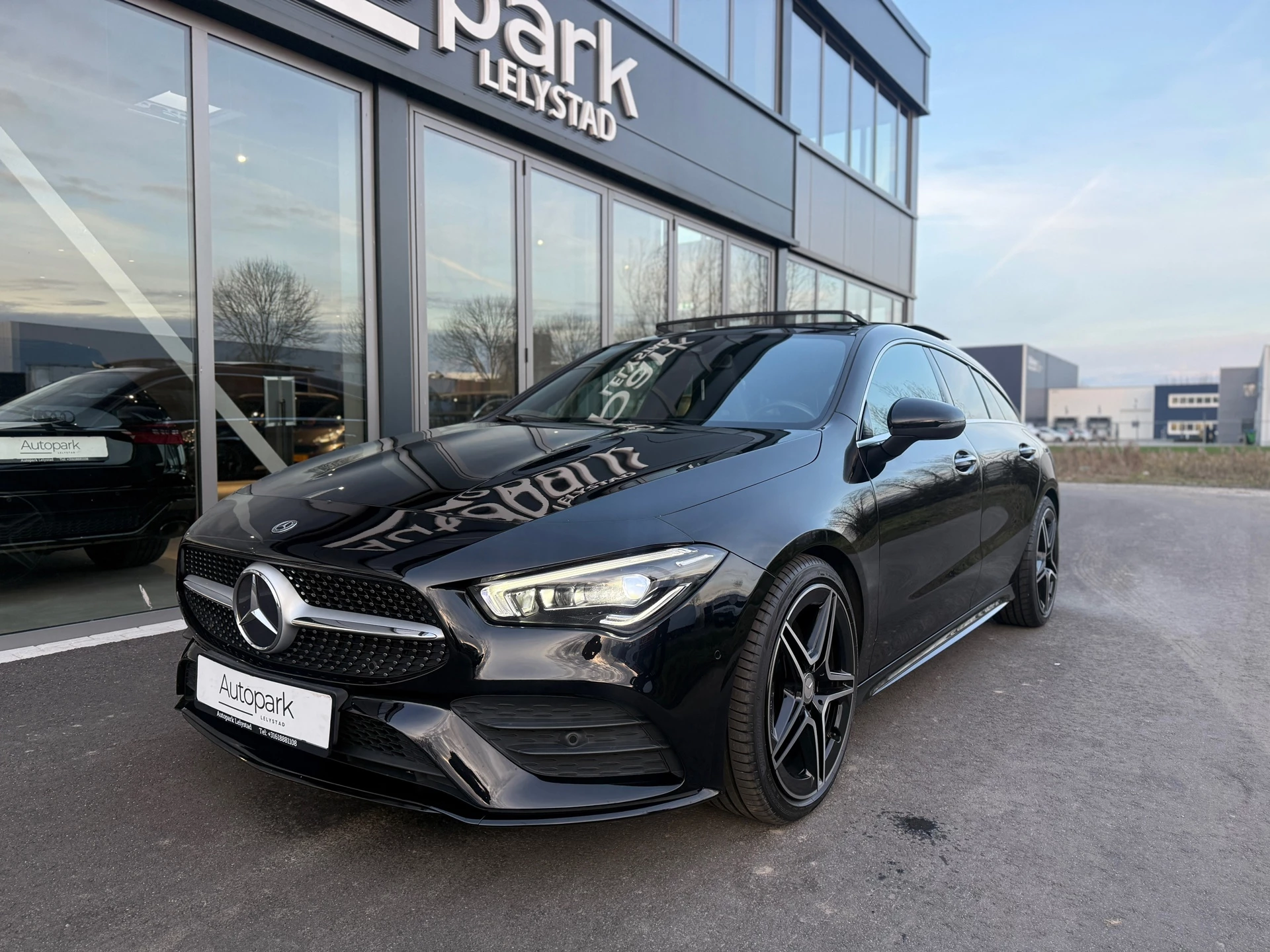 Hoofdafbeelding Mercedes-Benz CLA