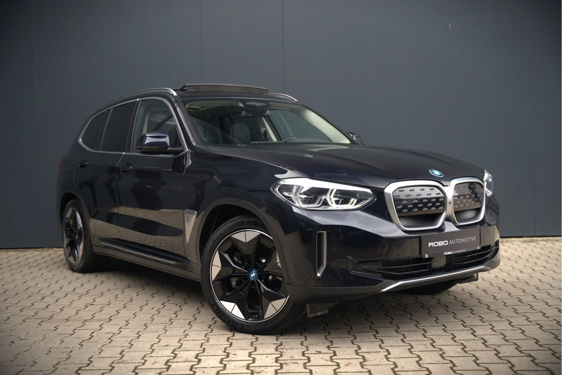 Hoofdafbeelding BMW iX3