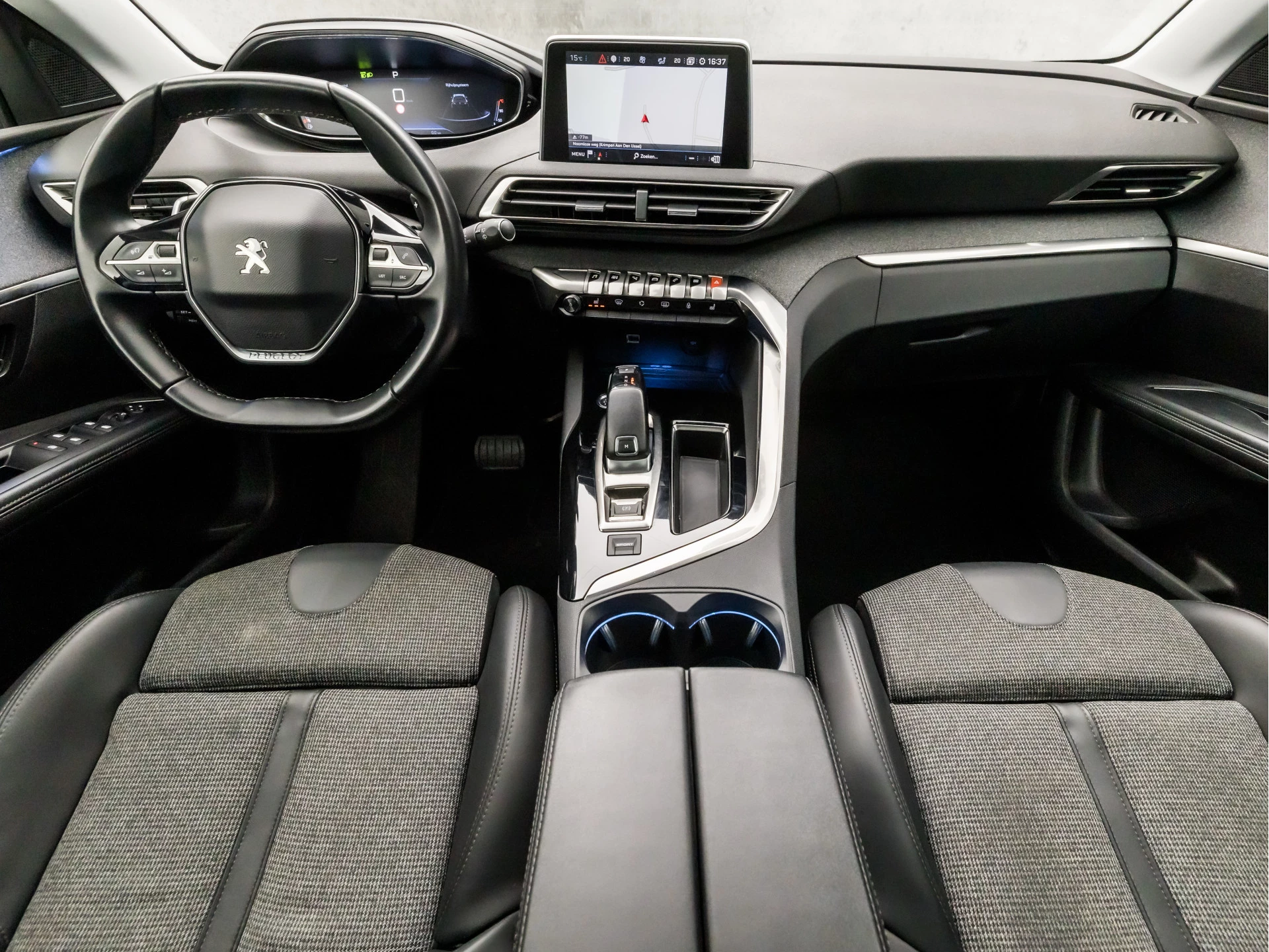 Hoofdafbeelding Peugeot 5008