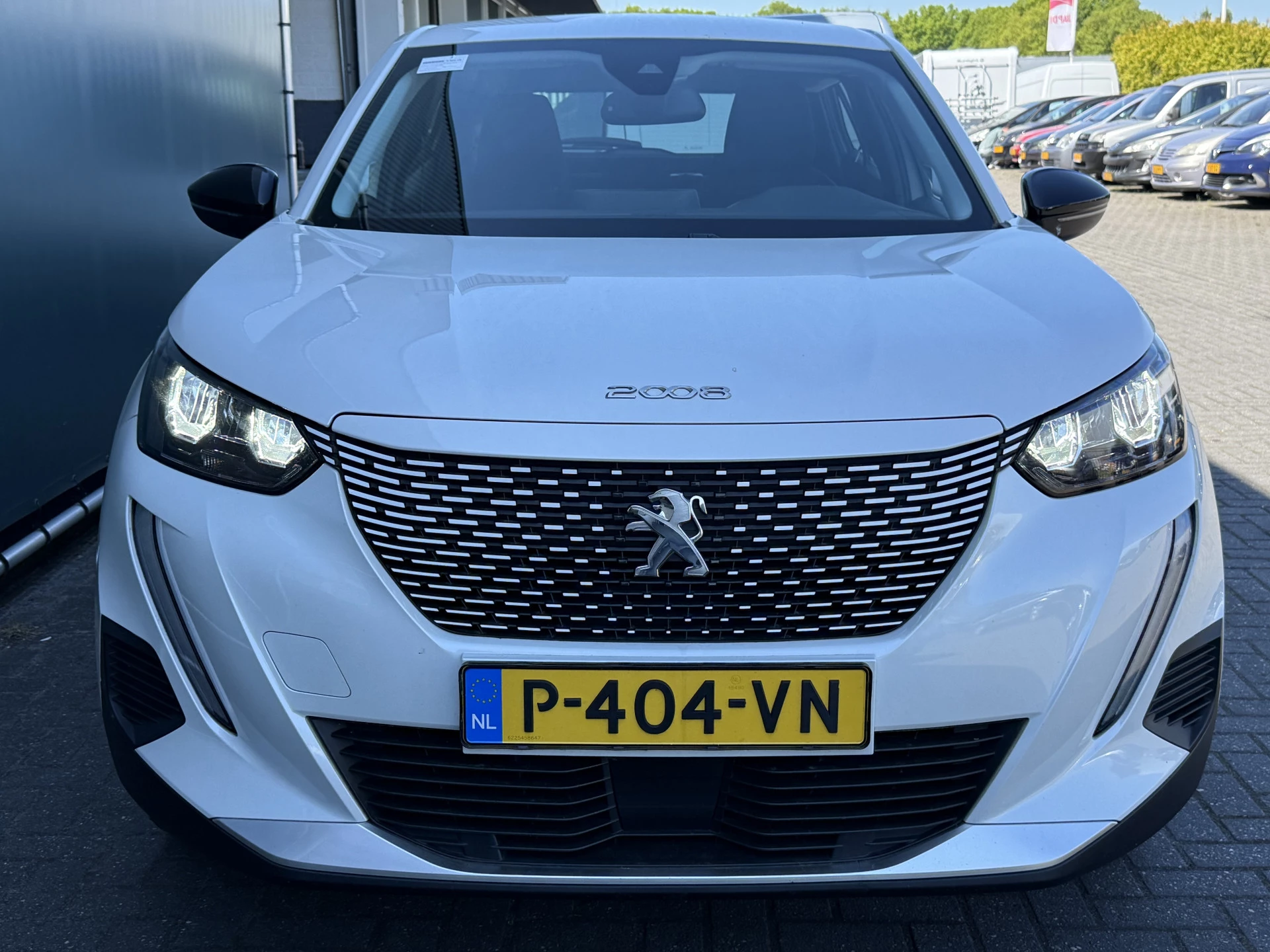 Hoofdafbeelding Peugeot e-2008