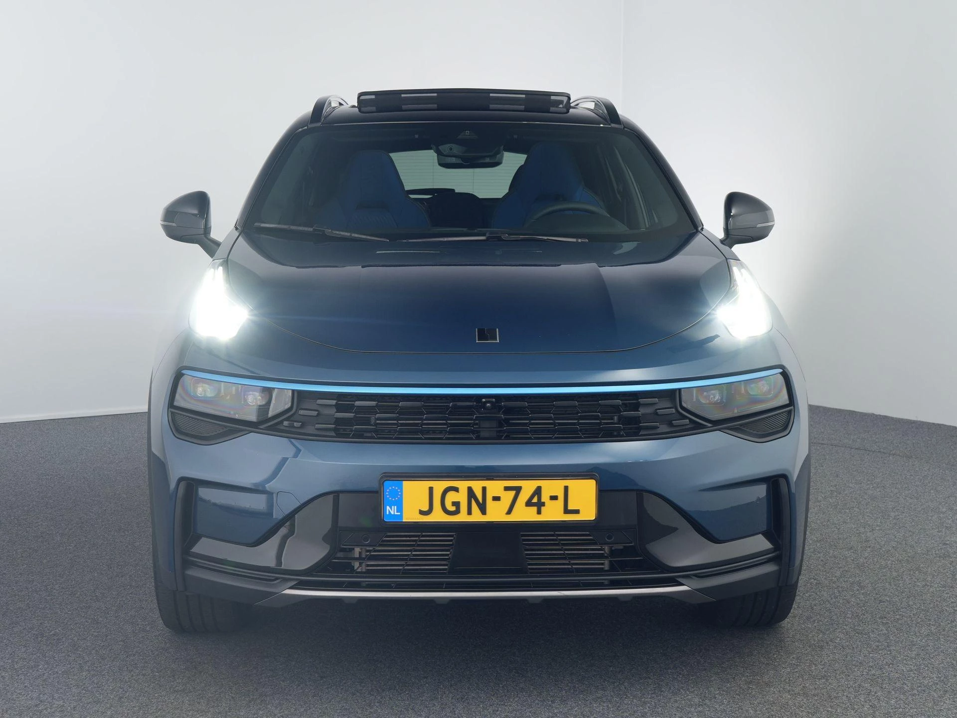 Hoofdafbeelding Lynk & Co 01