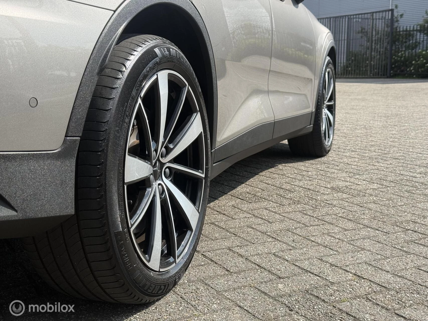 Hoofdafbeelding Polestar 2