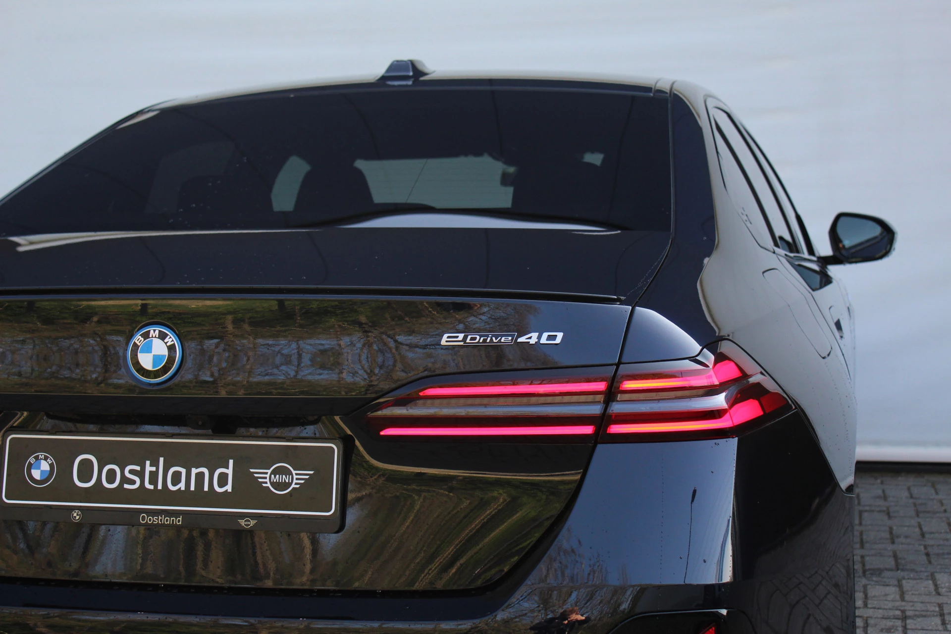 Hoofdafbeelding BMW i5