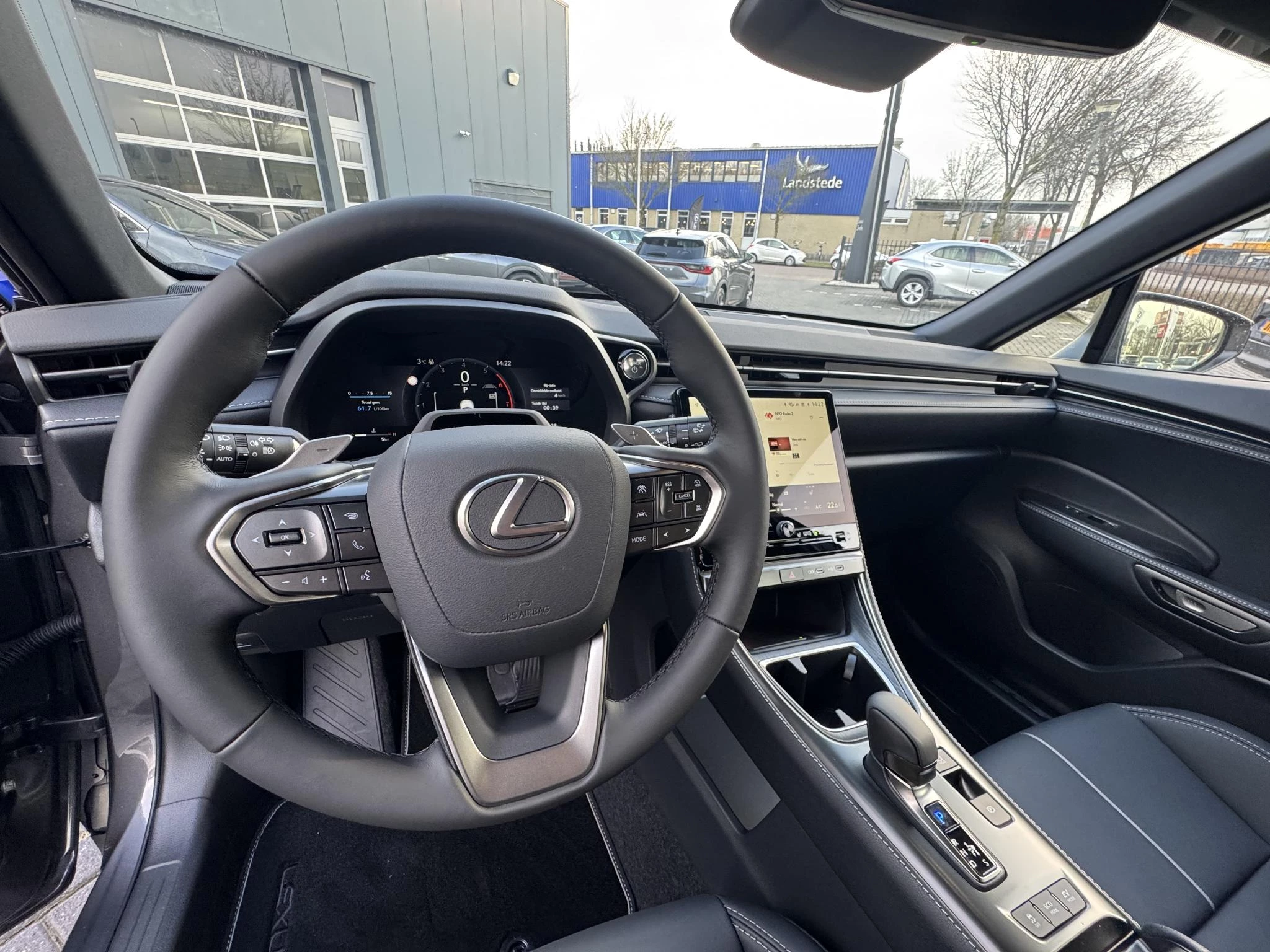 Hoofdafbeelding Lexus LBX