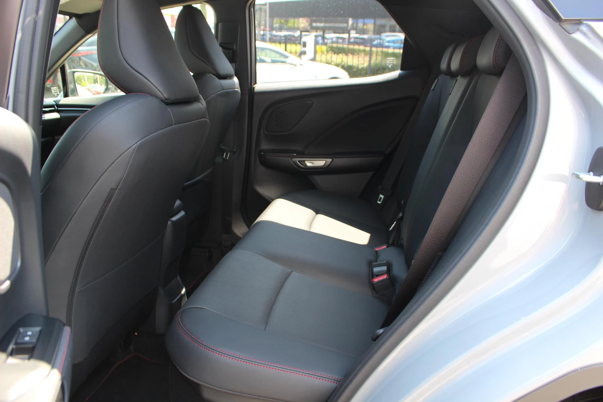Hoofdafbeelding Lexus LBX
