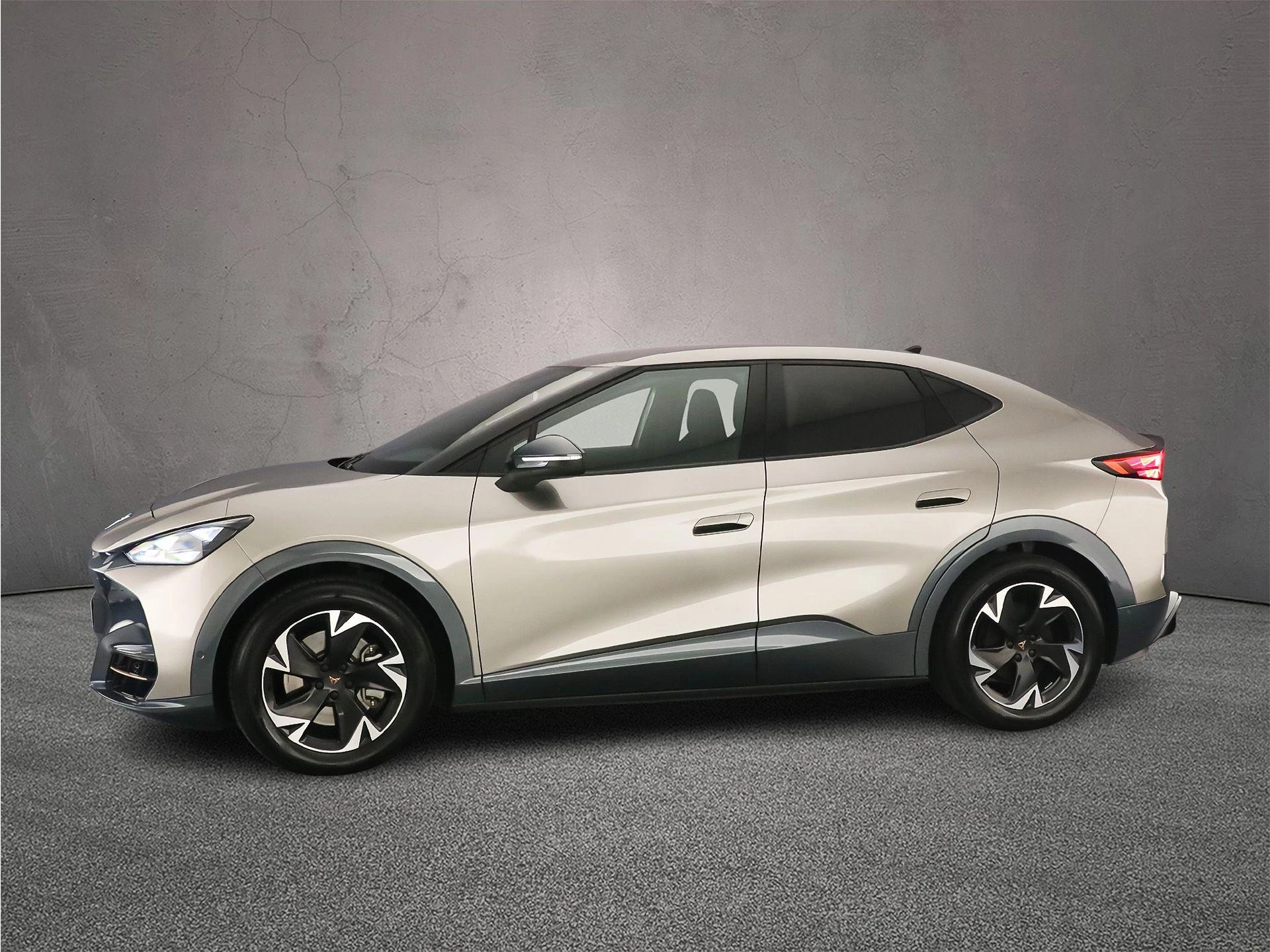 Hoofdafbeelding CUPRA Tavascan