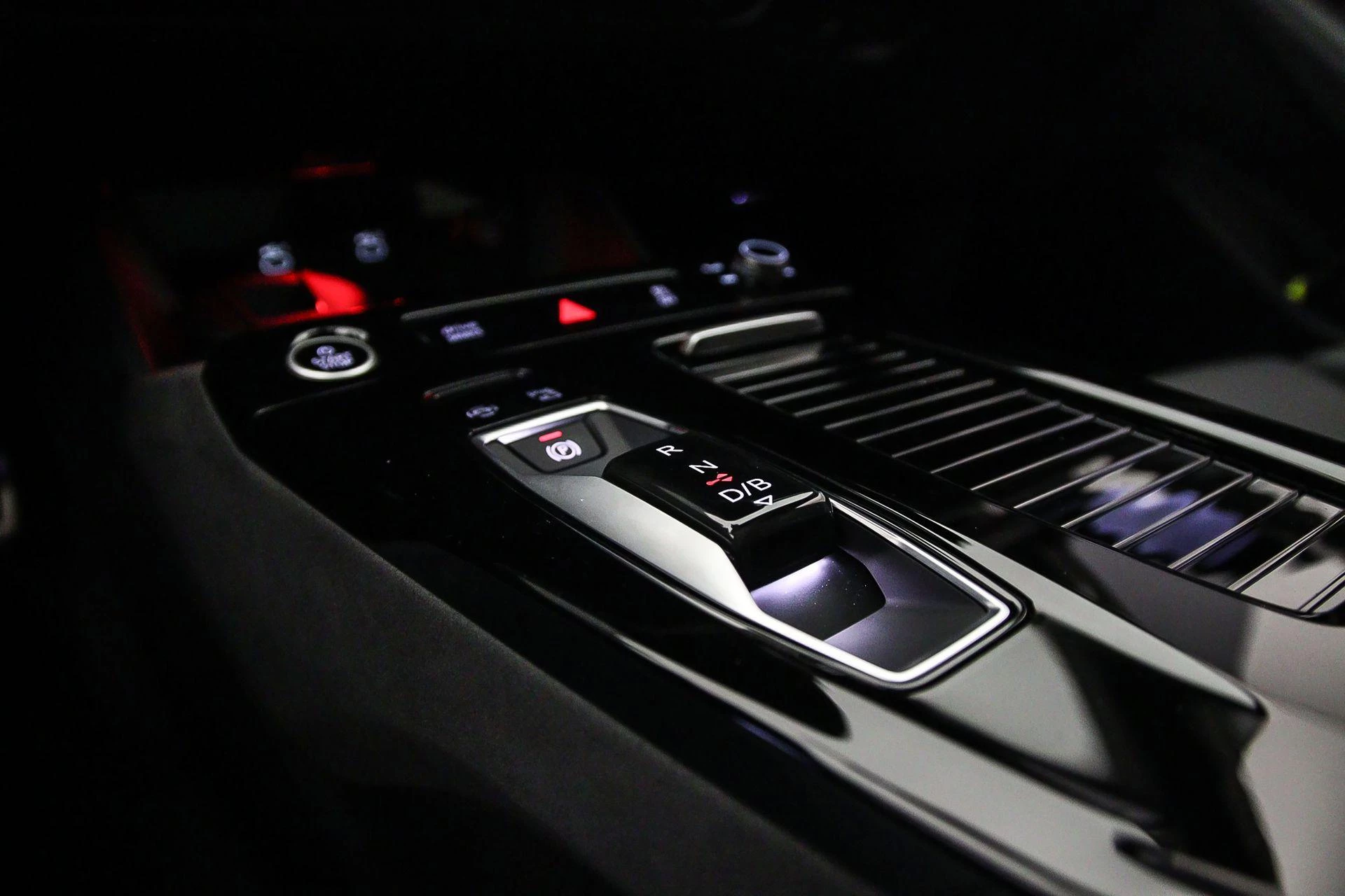 Hoofdafbeelding Audi A6 Avant e-tron