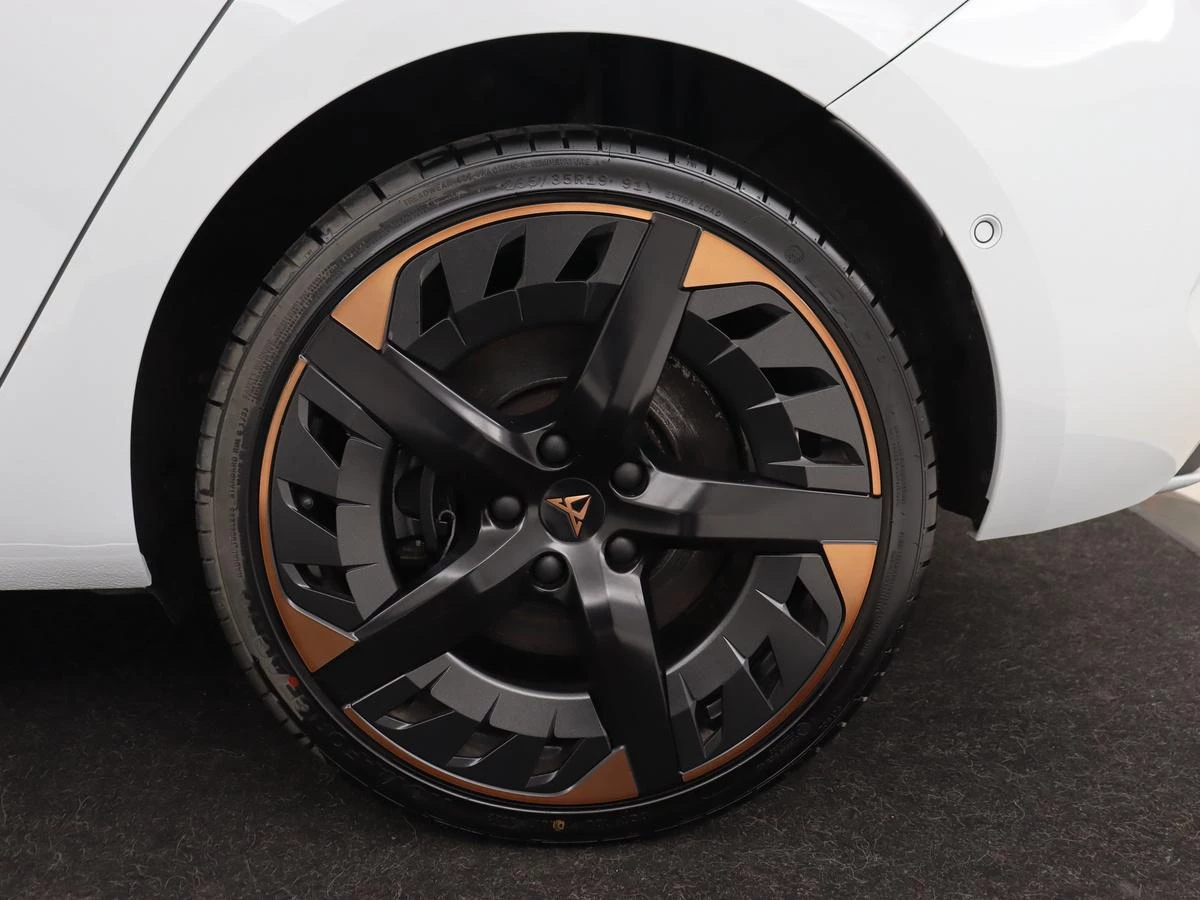 Hoofdafbeelding CUPRA Leon