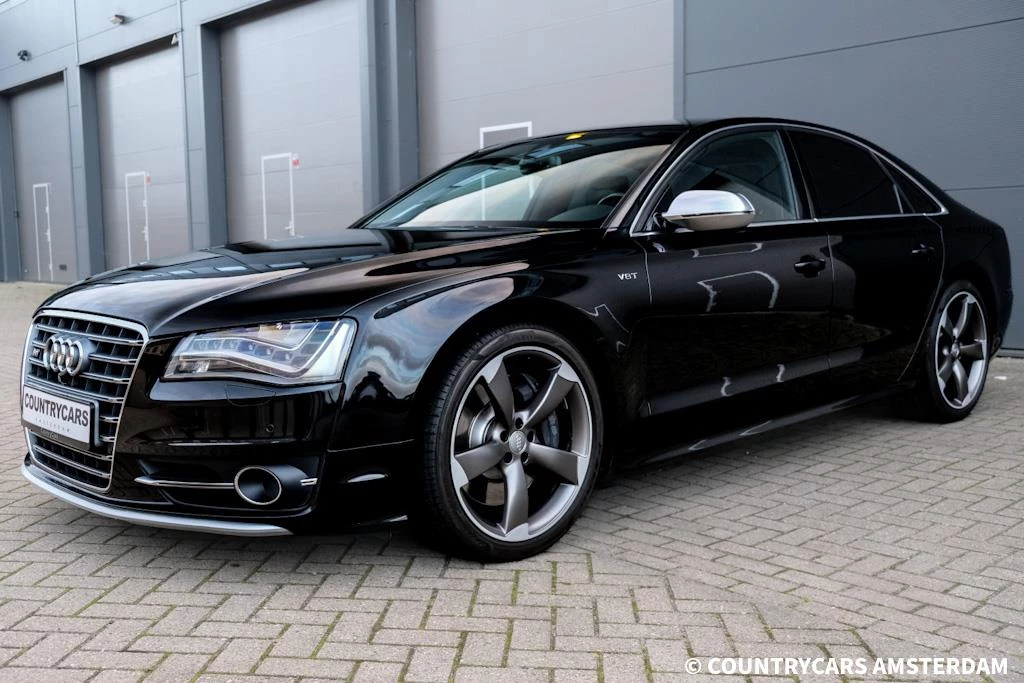 Hoofdafbeelding Audi S8