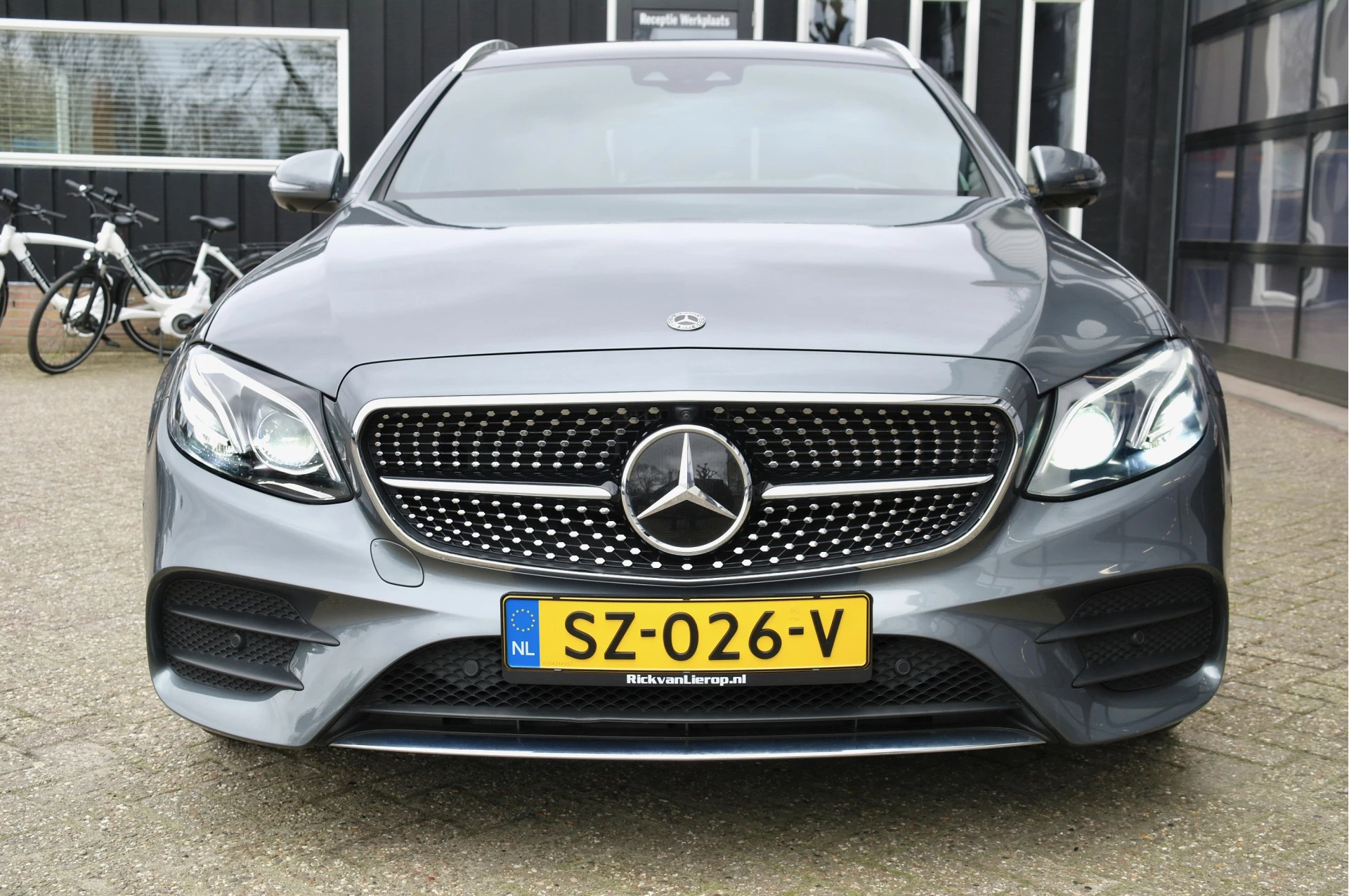 Hoofdafbeelding Mercedes-Benz E-Klasse