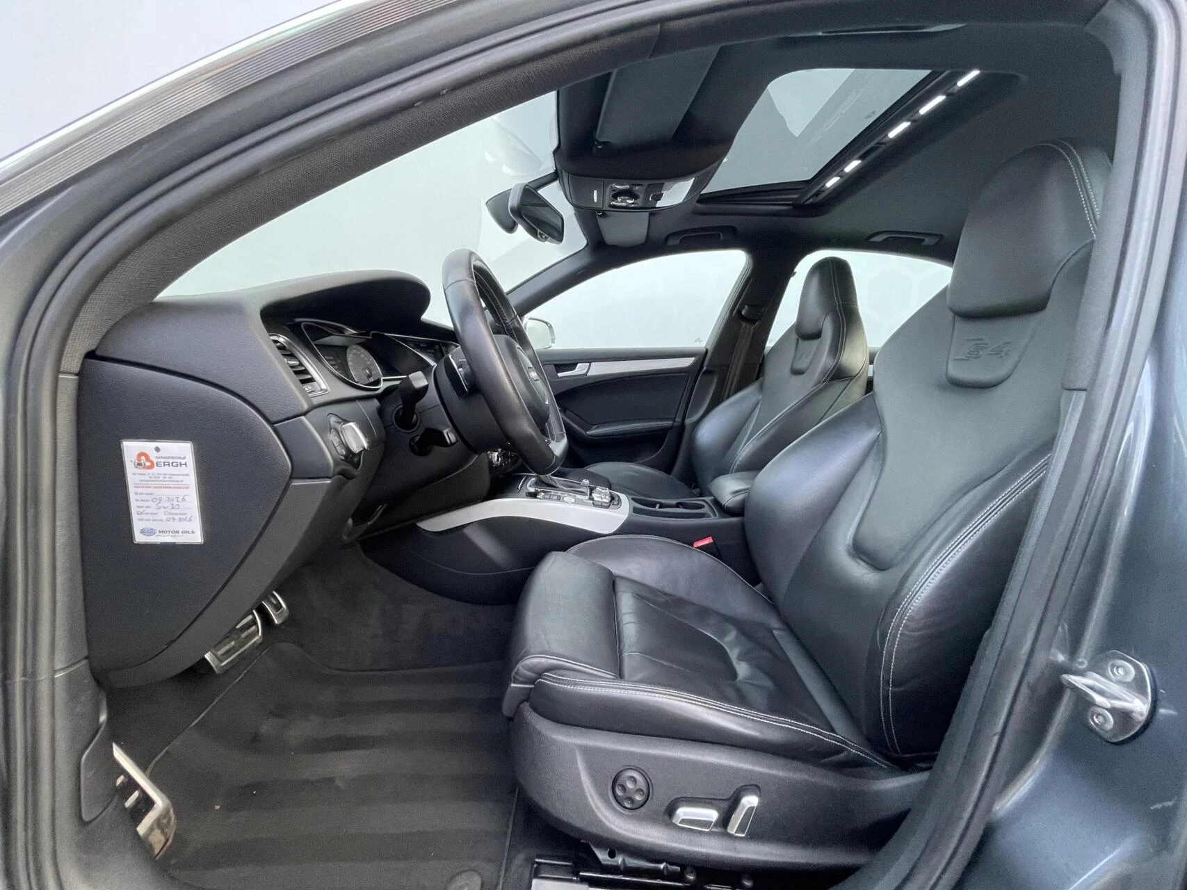 Hoofdafbeelding Audi S4