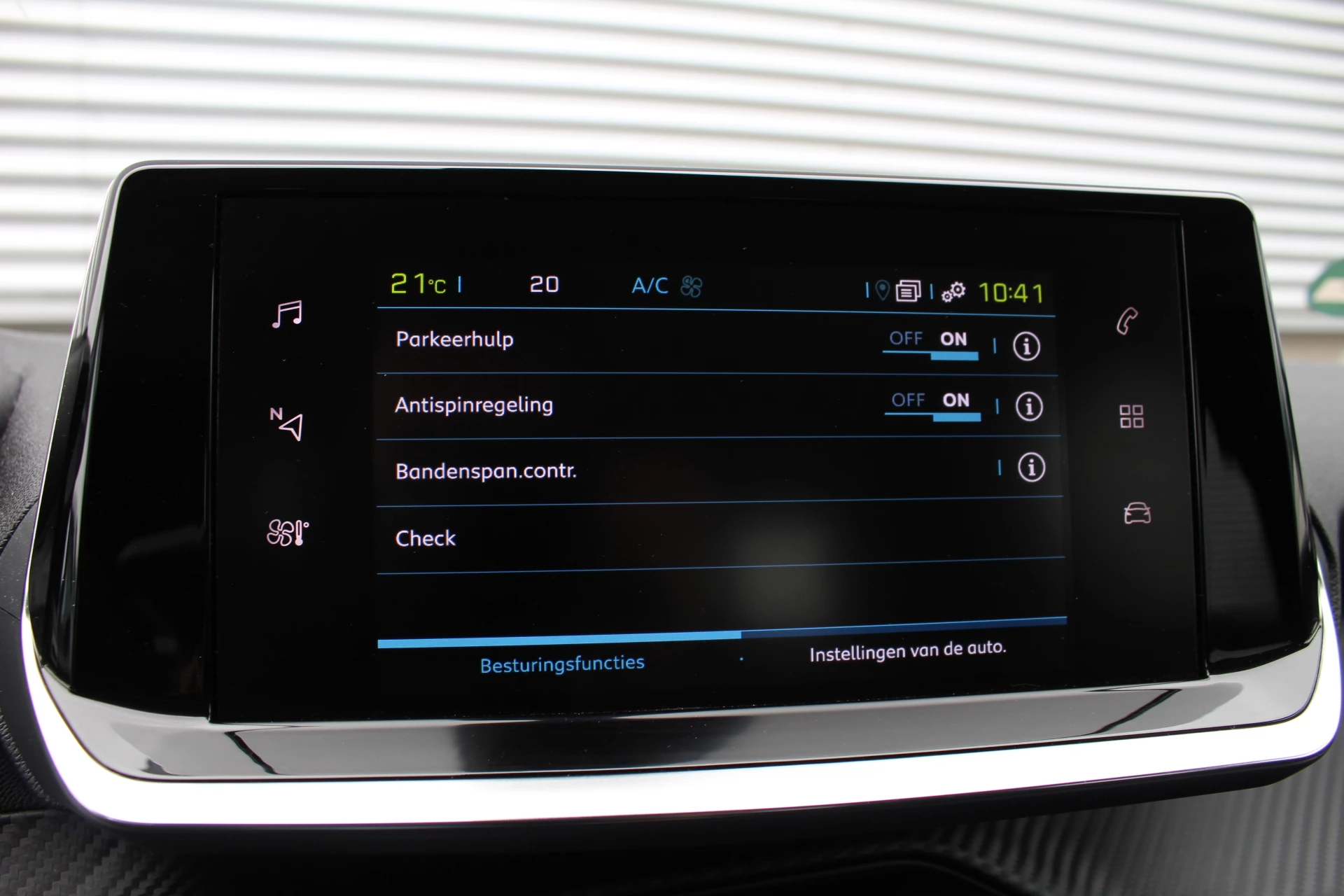 Hoofdafbeelding Peugeot e-208