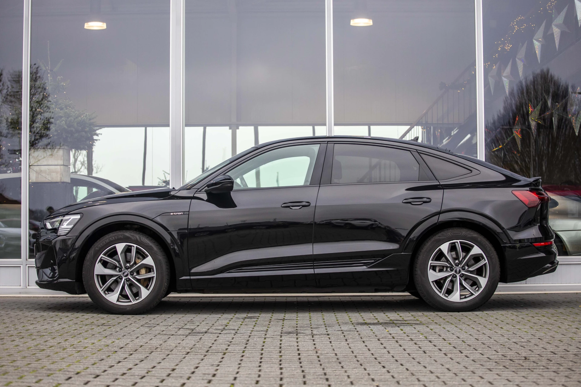 Hoofdafbeelding Audi e-tron