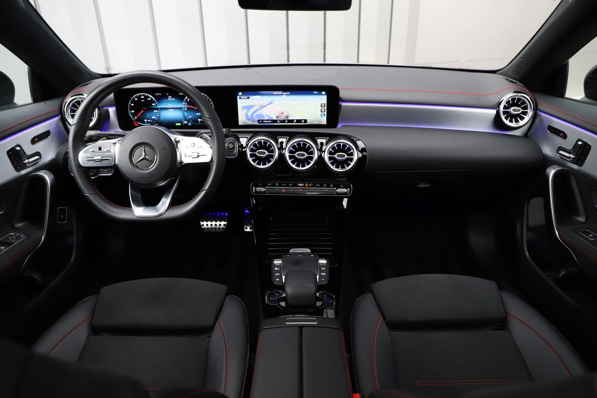 Hoofdafbeelding Mercedes-Benz CLA