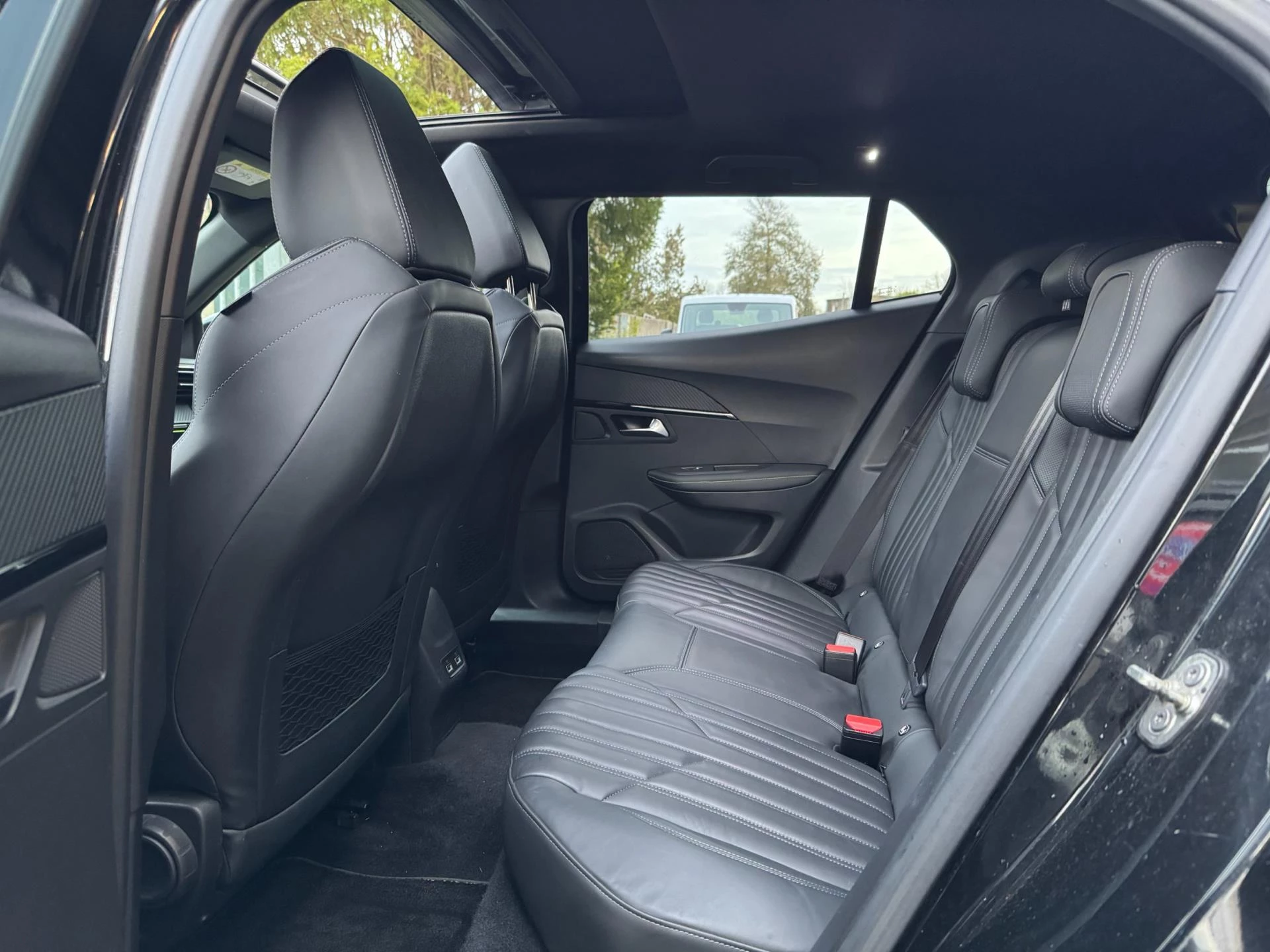 Hoofdafbeelding Peugeot e-2008