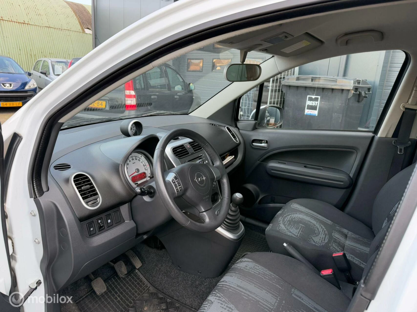 Hoofdafbeelding Opel Agila