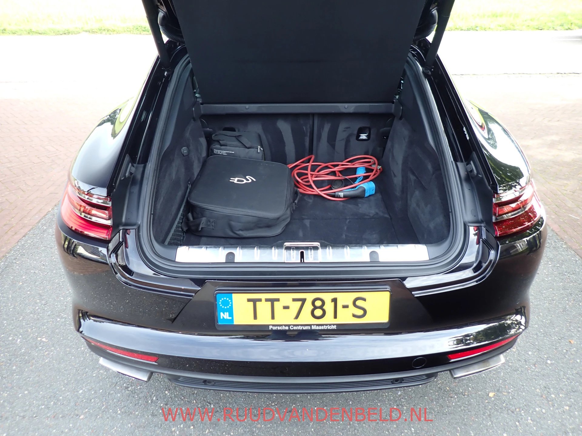 Hoofdafbeelding Porsche Panamera