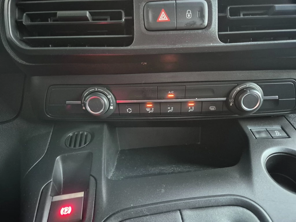 Hoofdafbeelding Peugeot Partner