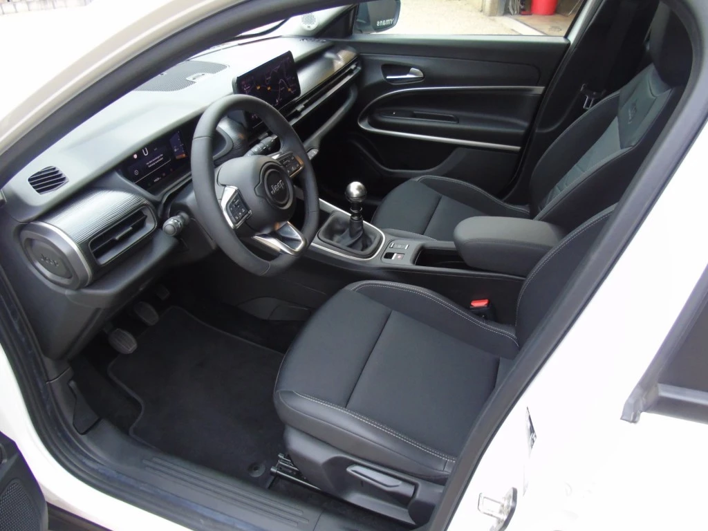 Hoofdafbeelding Jeep Avenger