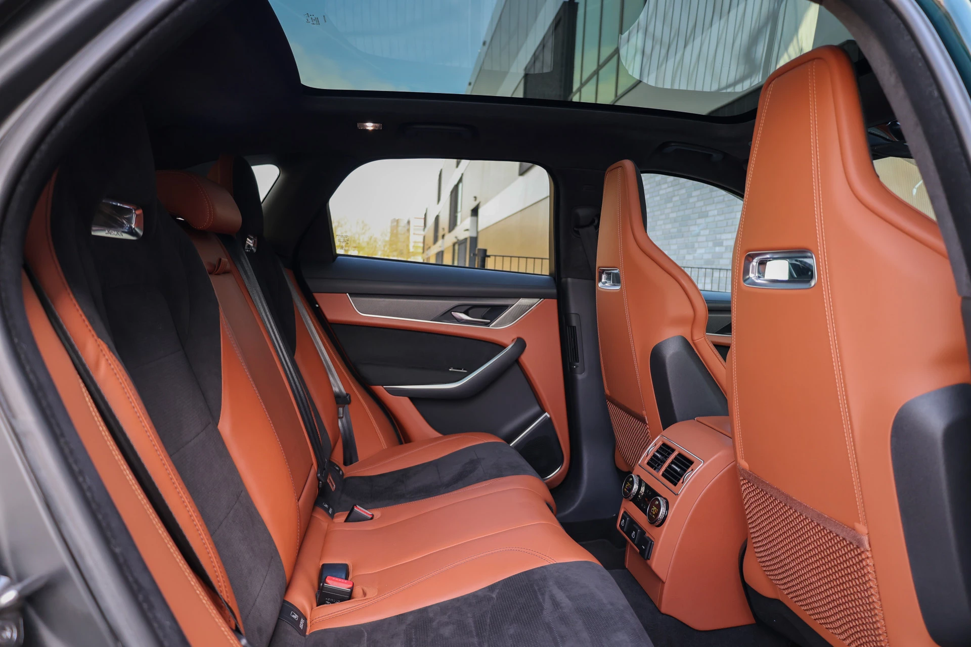 Hoofdafbeelding Jaguar F-PACE