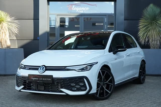 Hoofdafbeelding Volkswagen Golf Volkswagen Golf 2.0 TSI GTI 265pk Panoramadak/HarmanKardon/Camera