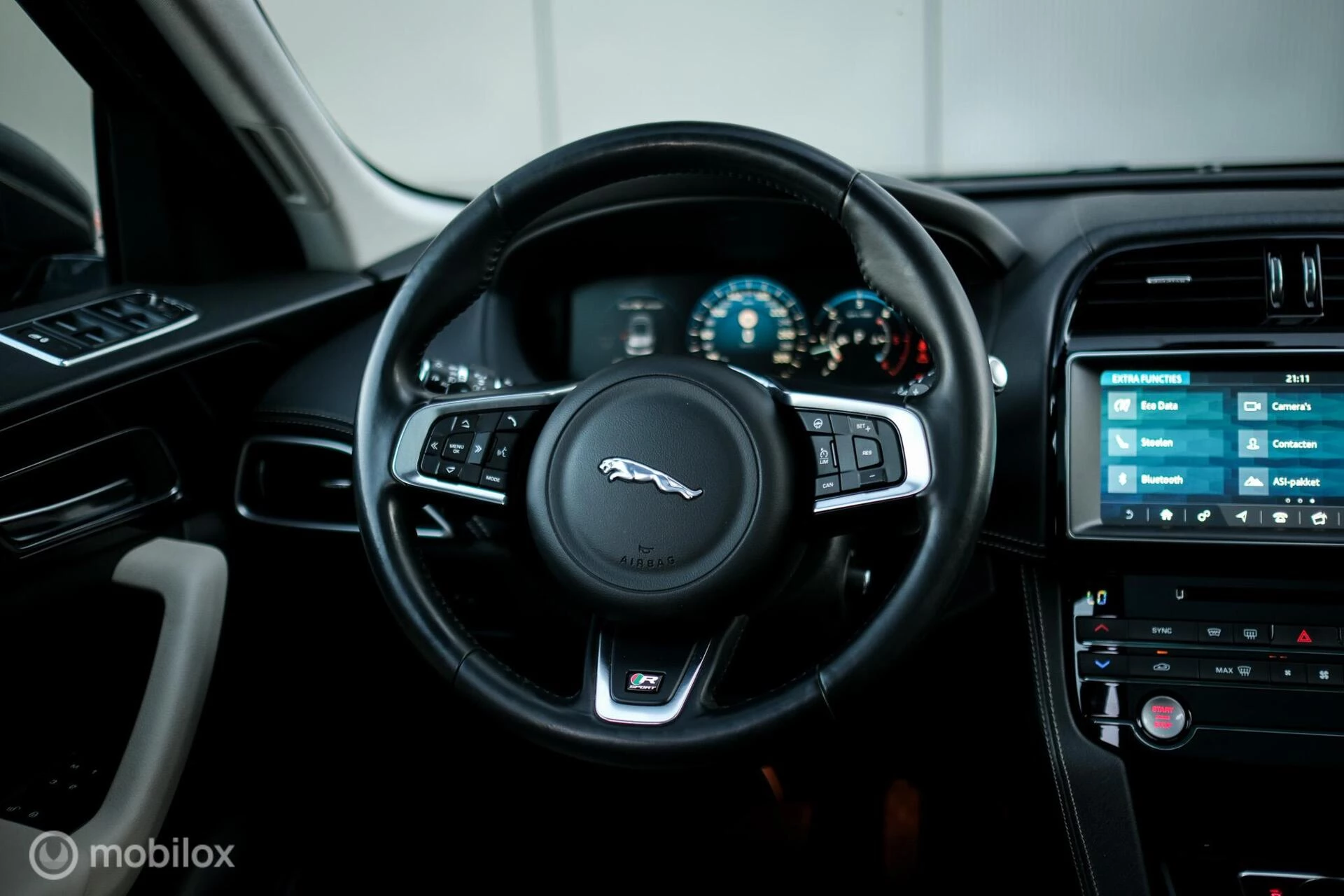 Hoofdafbeelding Jaguar F-PACE