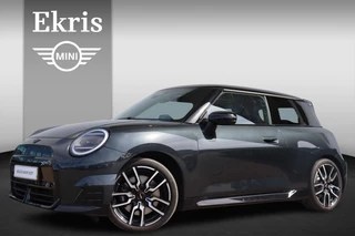 Hoofdafbeelding MINI Electric MINI 3-deurs Cooper SE | John Cooper Works M Stuurwiel verwarming/ Comfort Access/ panoramadak/ Head-Up Display/ Stoelverwarming