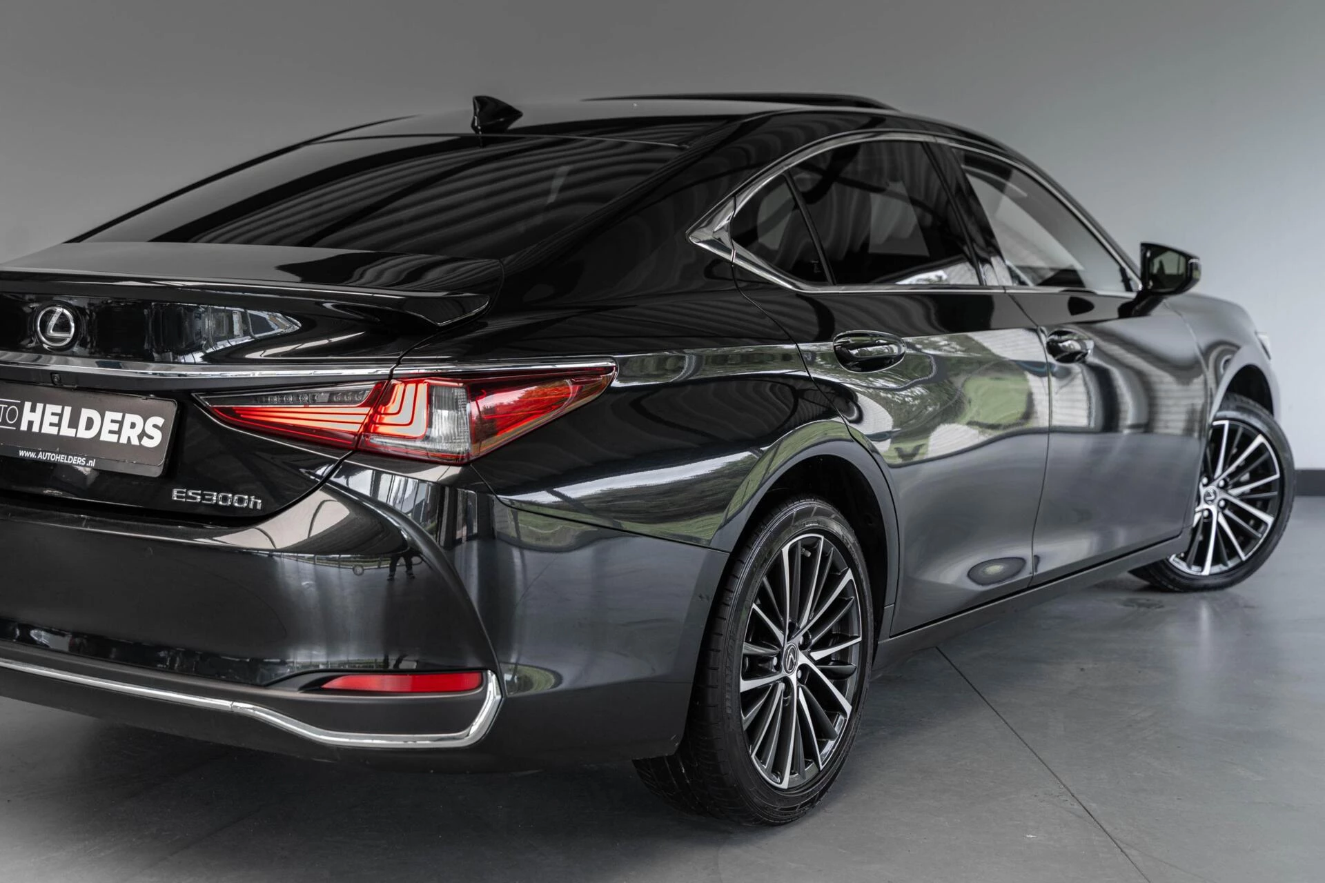 Hoofdafbeelding Lexus ES
