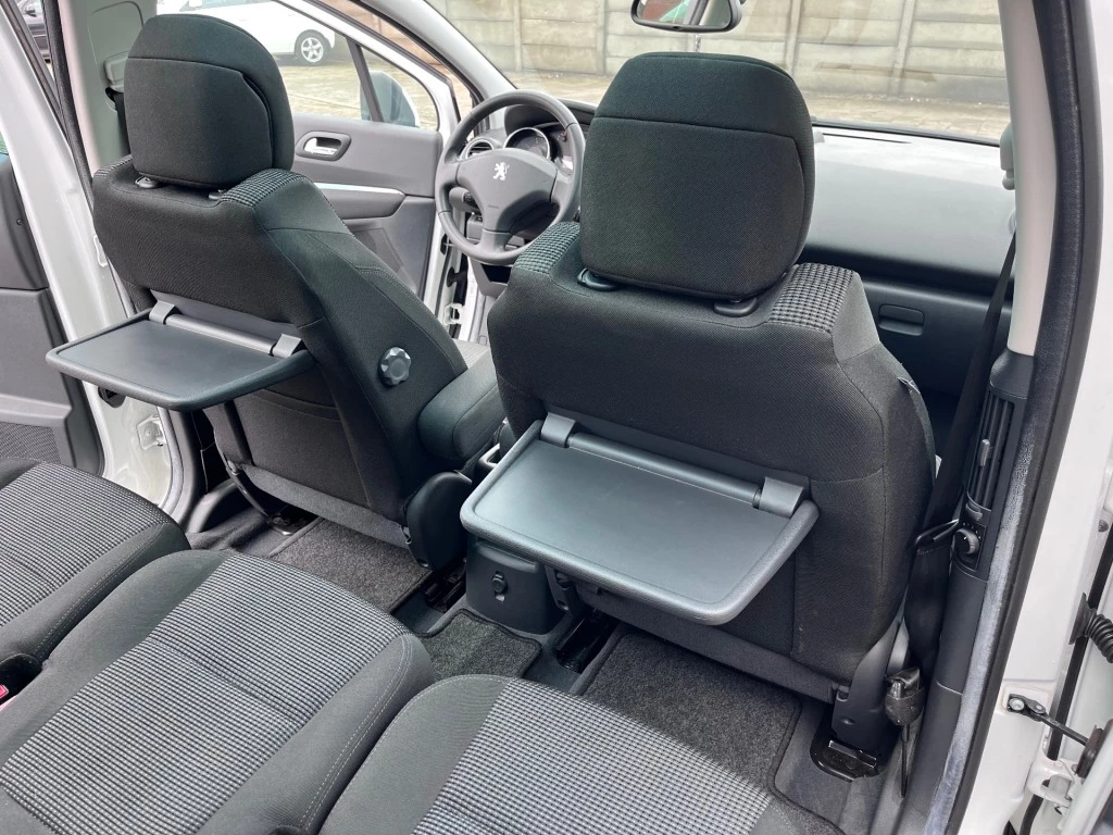 Hoofdafbeelding Peugeot 5008