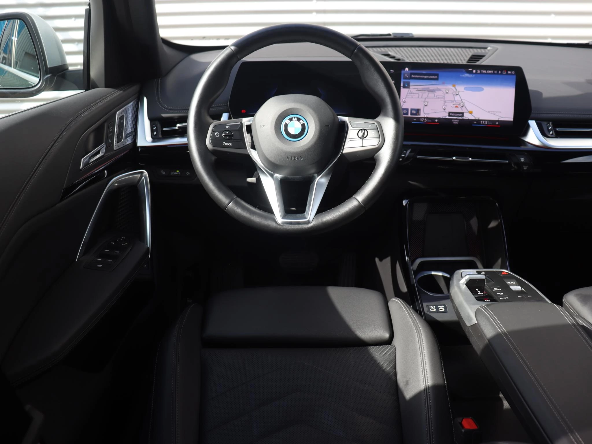 Hoofdafbeelding BMW iX1