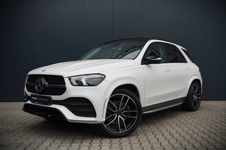 Hoofdafbeelding Mercedes-Benz GLE Mercedes-Benz GLE 350 D 4MATIC | AMG | Burmester | Adaptive Cruise Control | Stoelverwarming | Panoramadak | Luchtvering | Trekhaak | Grijs Kenteken | 360° Camera | BTW | Apple Carplay | Ambiance Verlichting | Leder | Nigh