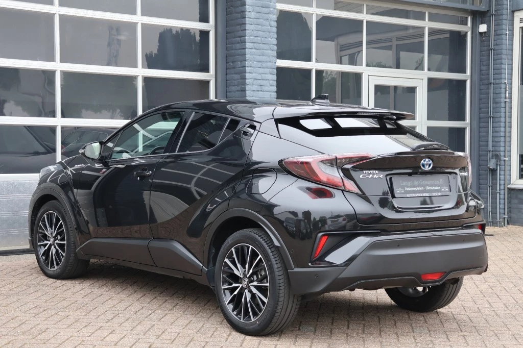 Hoofdafbeelding Toyota C-HR