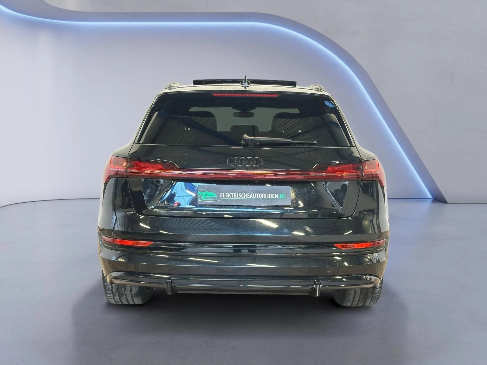 Hoofdafbeelding Audi e-tron