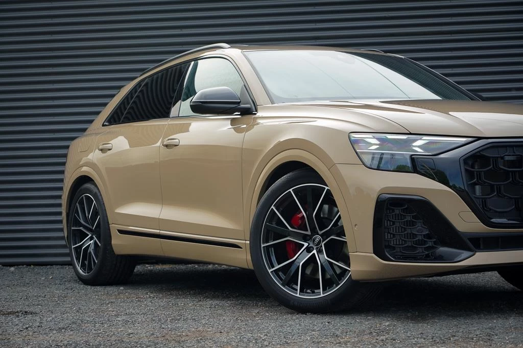 Hoofdafbeelding Audi Q8