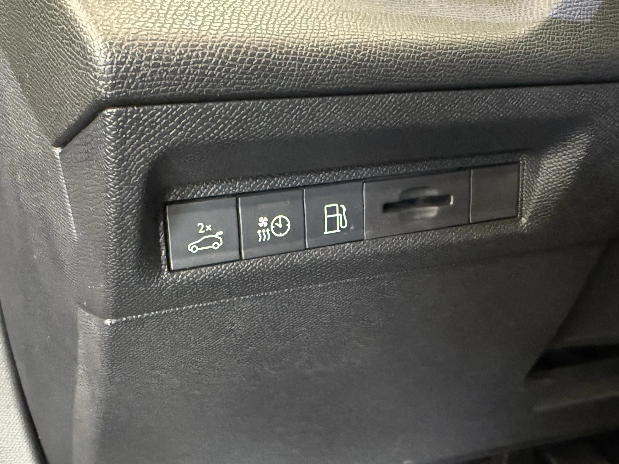 Hoofdafbeelding Peugeot 408