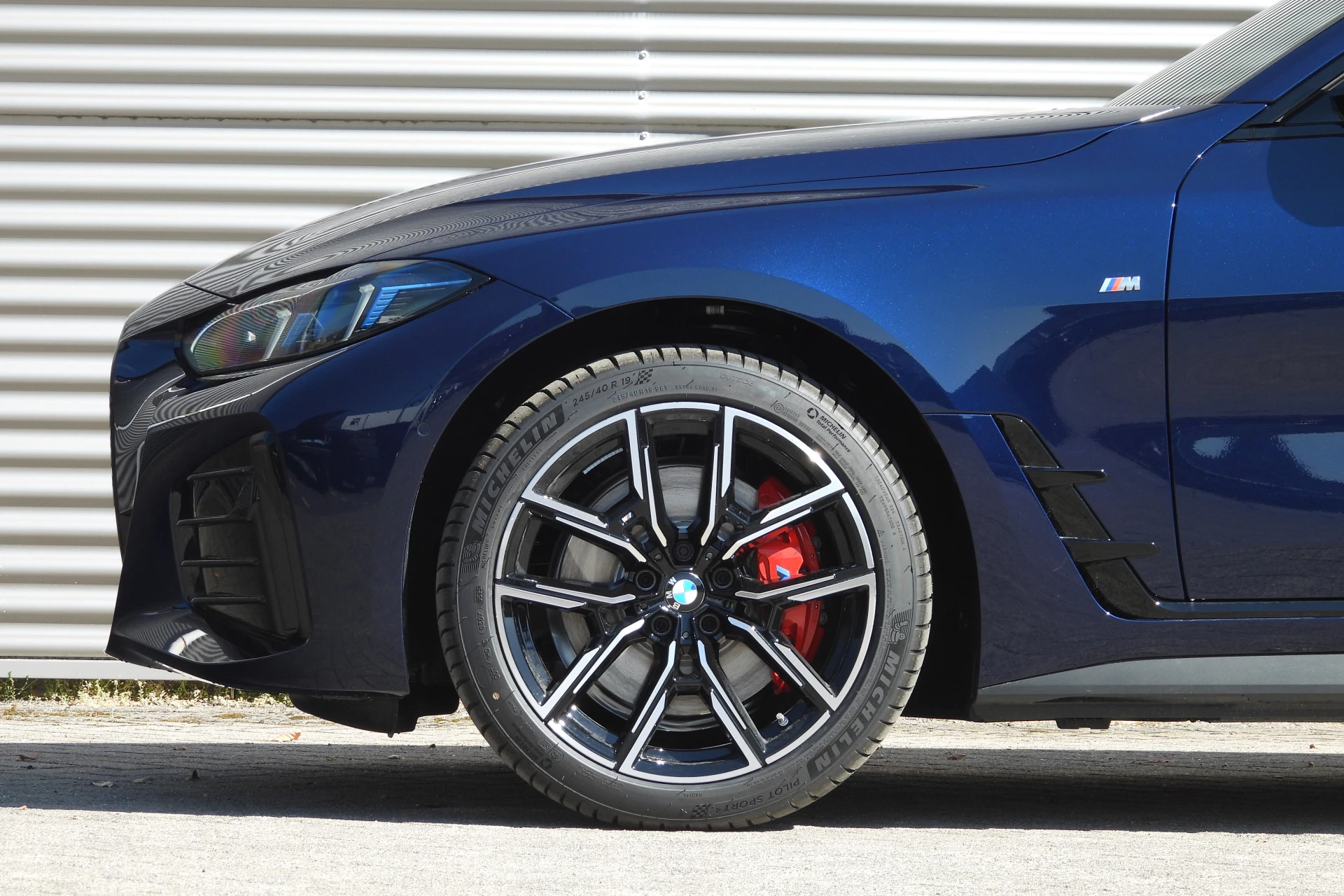 Hoofdafbeelding BMW i4