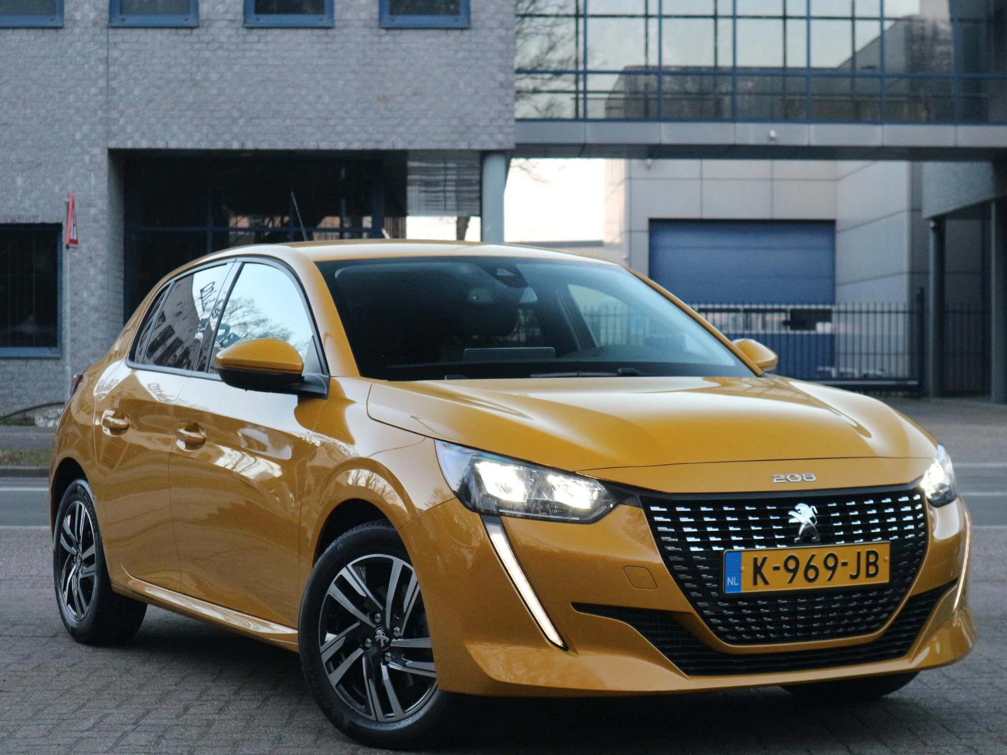 Hoofdafbeelding Peugeot 208