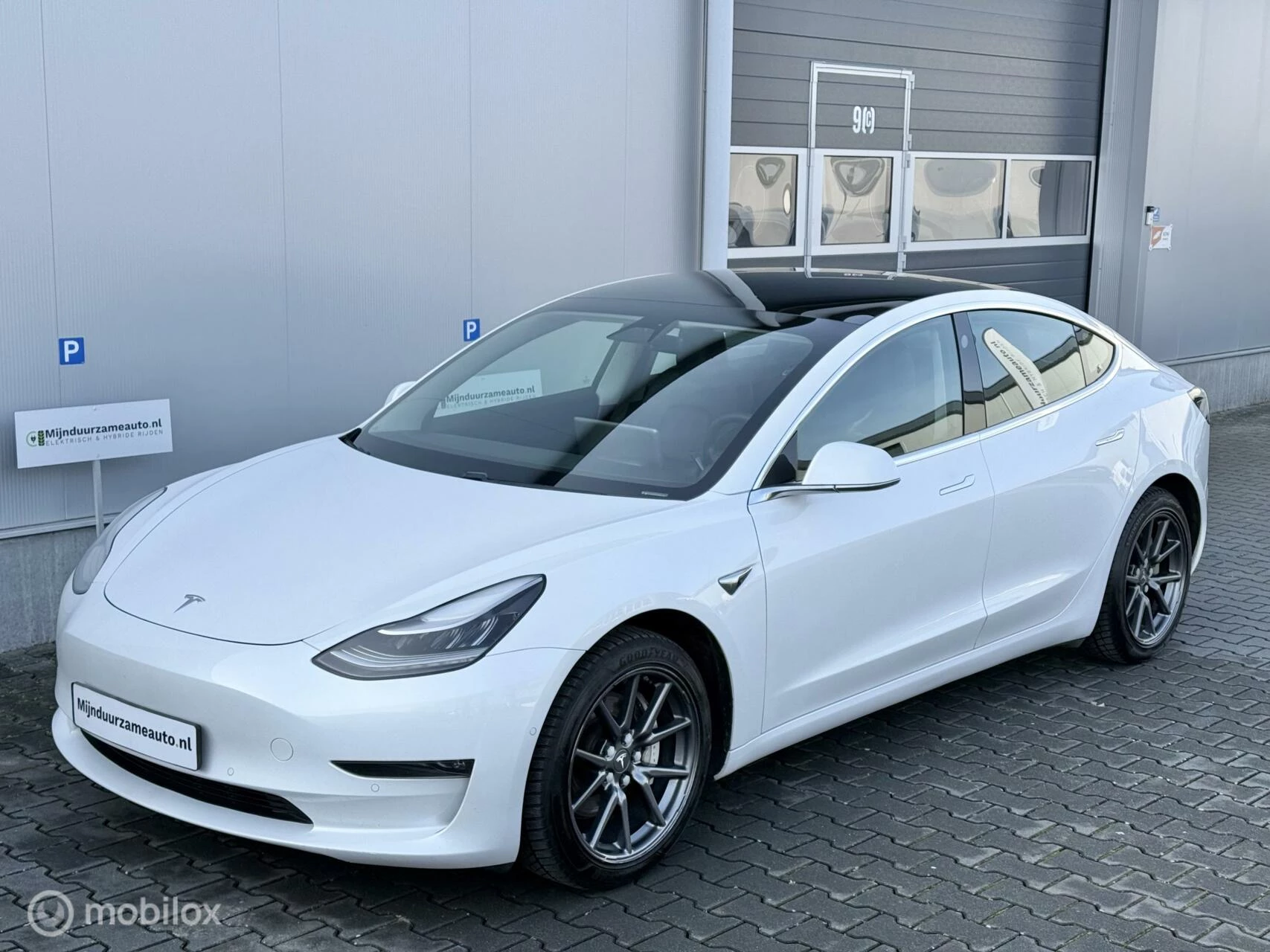 Hoofdafbeelding Tesla Model 3