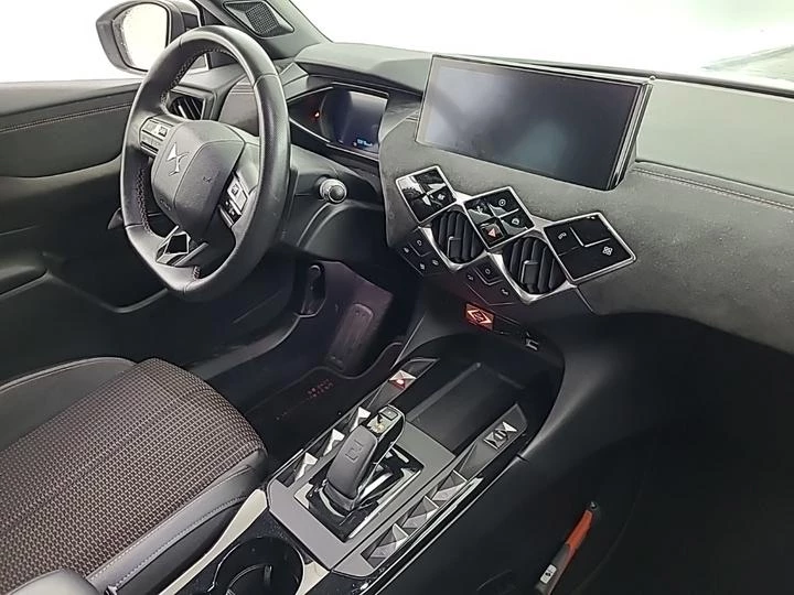 Hoofdafbeelding DS DS 3