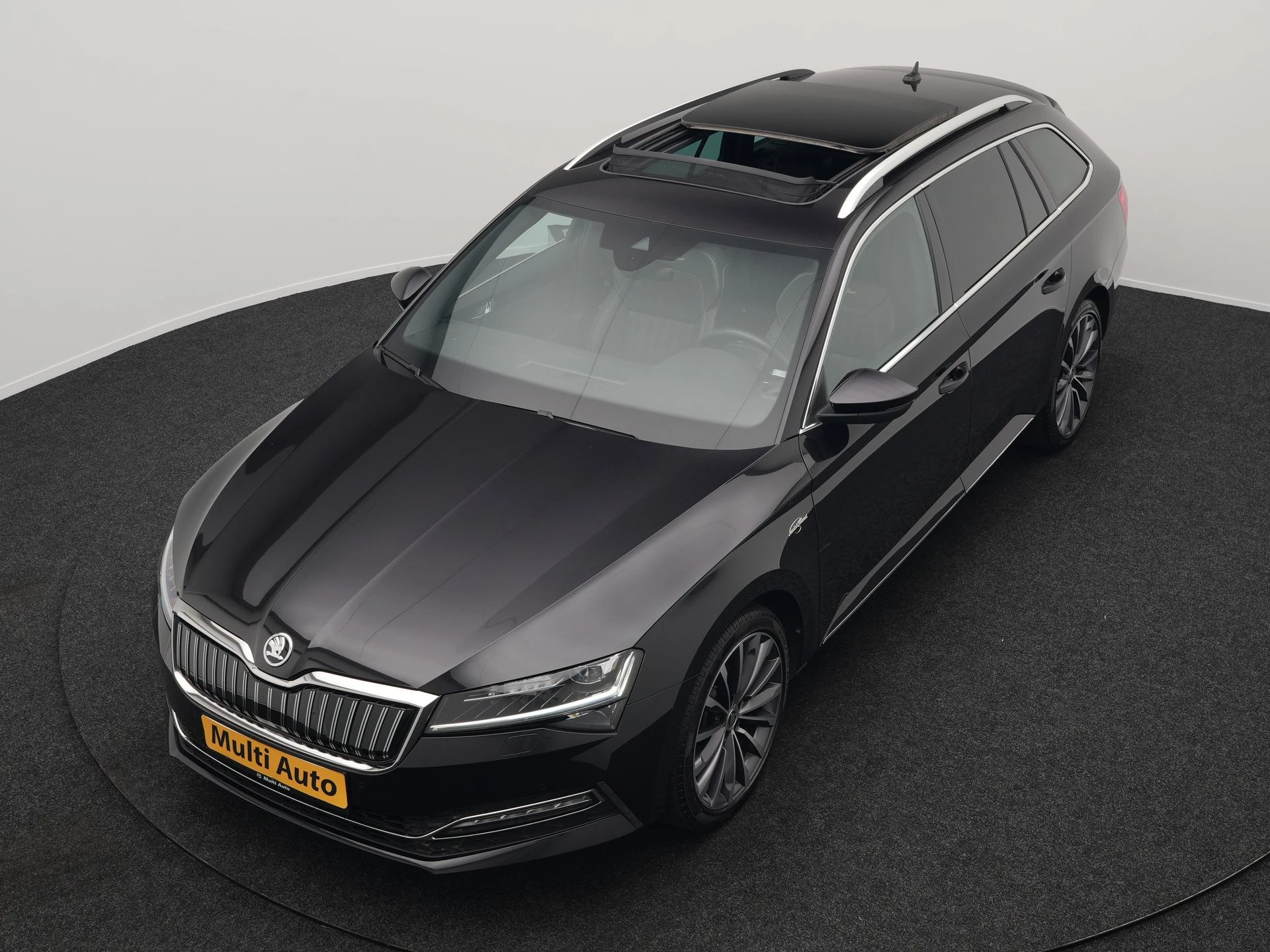 Hoofdafbeelding Škoda Superb