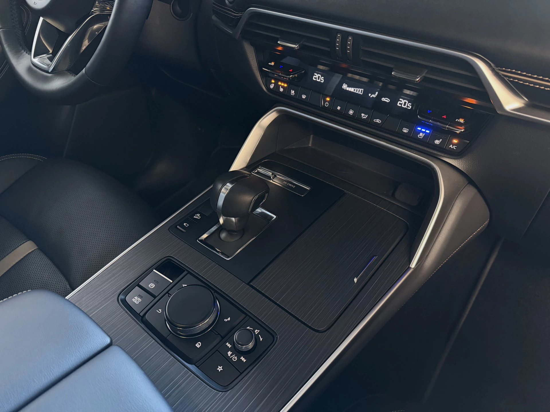 Hoofdafbeelding Mazda CX-60